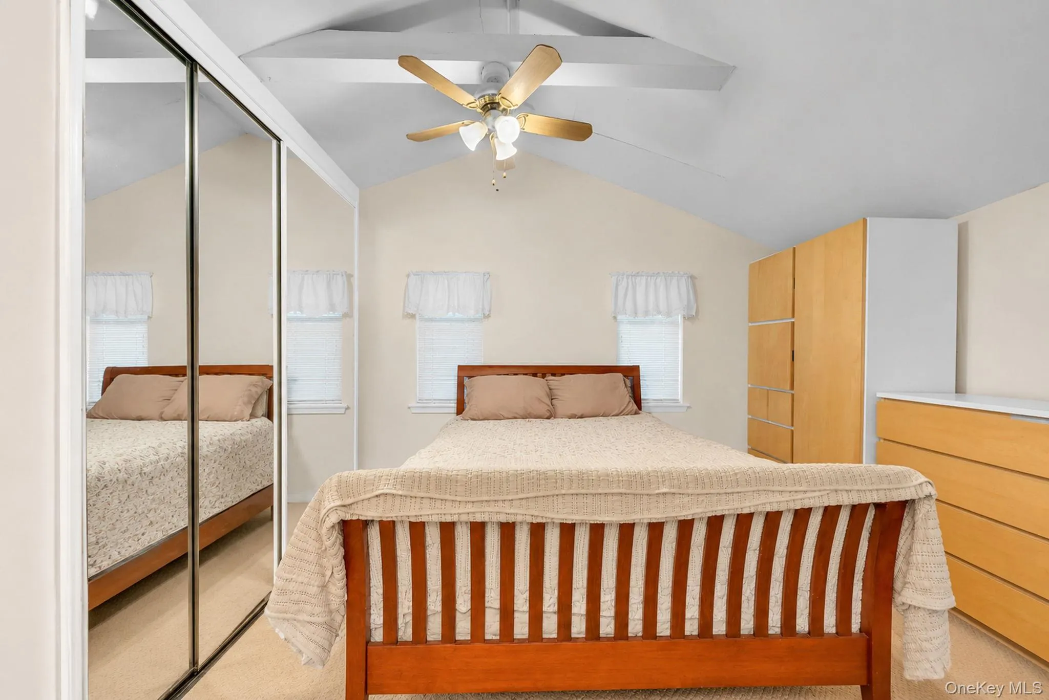 14 Urn Court, Islip, NY, 4 Bedrooms Bedrooms, 7 Rooms Rooms,2 BathroomsBathrooms,Residential,For Rent,Urn,0,KEY1016852 14 Urn Court, Islip, NY, 4 Bedrooms Bedrooms, 7 Rooms Rooms,2 BathroomsBathrooms,Residential,For Rent,Urn,0,KEY1016852