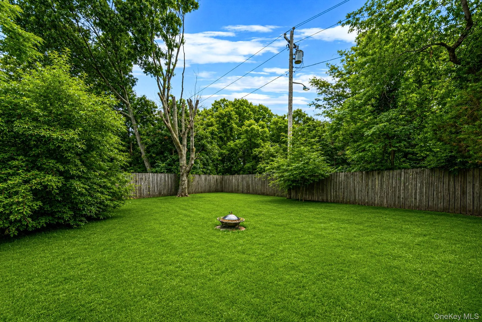 14 Urn Court, Islip, NY, 4 Bedrooms Bedrooms, 7 Rooms Rooms,2 BathroomsBathrooms,Residential,For Rent,Urn,0,KEY1016852 14 Urn Court, Islip, NY, 4 Bedrooms Bedrooms, 7 Rooms Rooms,2 BathroomsBathrooms,Residential,For Rent,Urn,0,KEY1016852