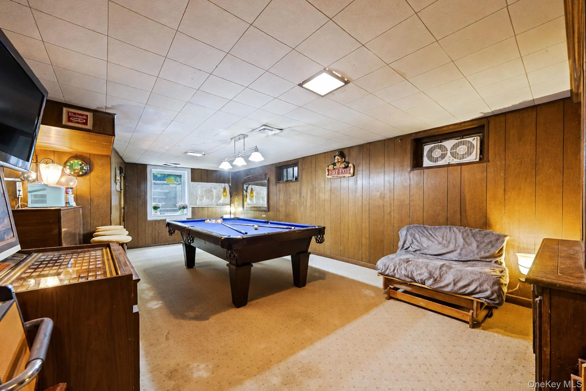 14 Urn Court, Islip, NY, 4 Bedrooms Bedrooms, 7 Rooms Rooms,2 BathroomsBathrooms,Residential,For Rent,Urn,0,KEY1016852 14 Urn Court, Islip, NY, 4 Bedrooms Bedrooms, 7 Rooms Rooms,2 BathroomsBathrooms,Residential,For Rent,Urn,0,KEY1016852