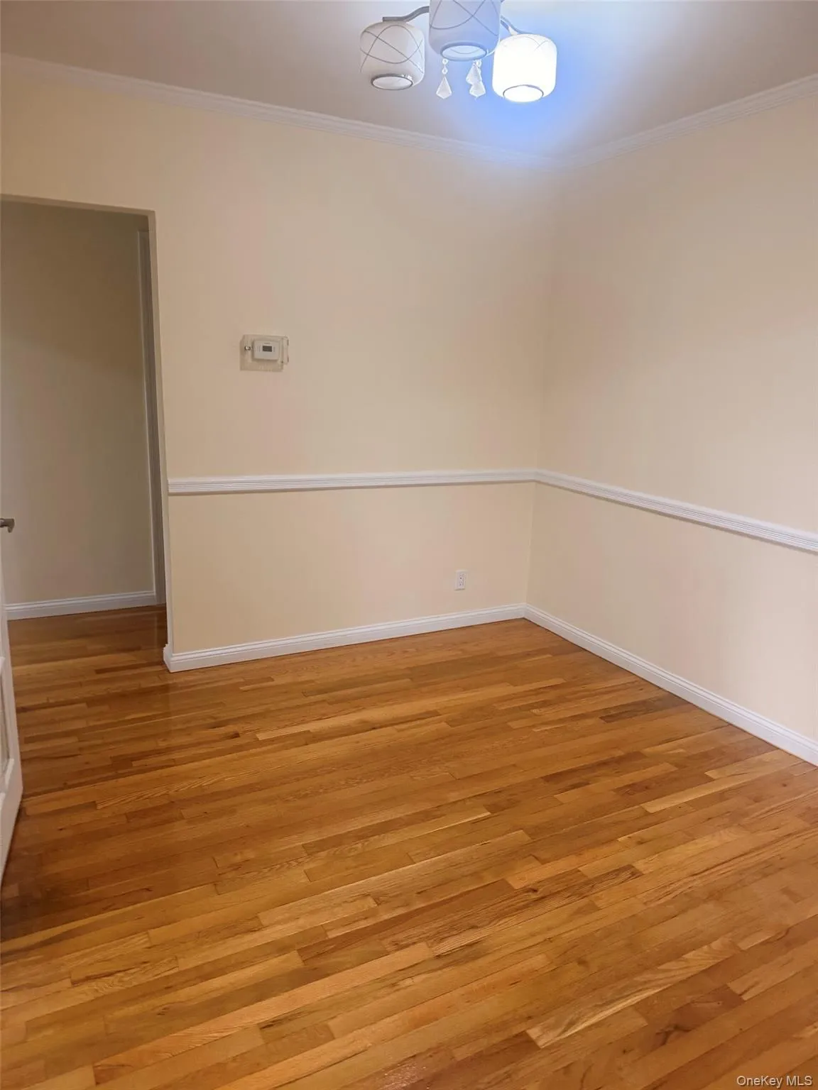 76-41 170th Street, New York, NY, 2 Bedrooms Bedrooms, 5 Rooms Rooms,1 BathroomBathrooms,Residential Lease,For Rent,170th,0,1016854 76-41 170th Street, New York, NY, 2 Bedrooms Bedrooms, 5 Rooms Rooms,1 BathroomBathrooms,Residential Lease,For Rent,170th,0,1016854