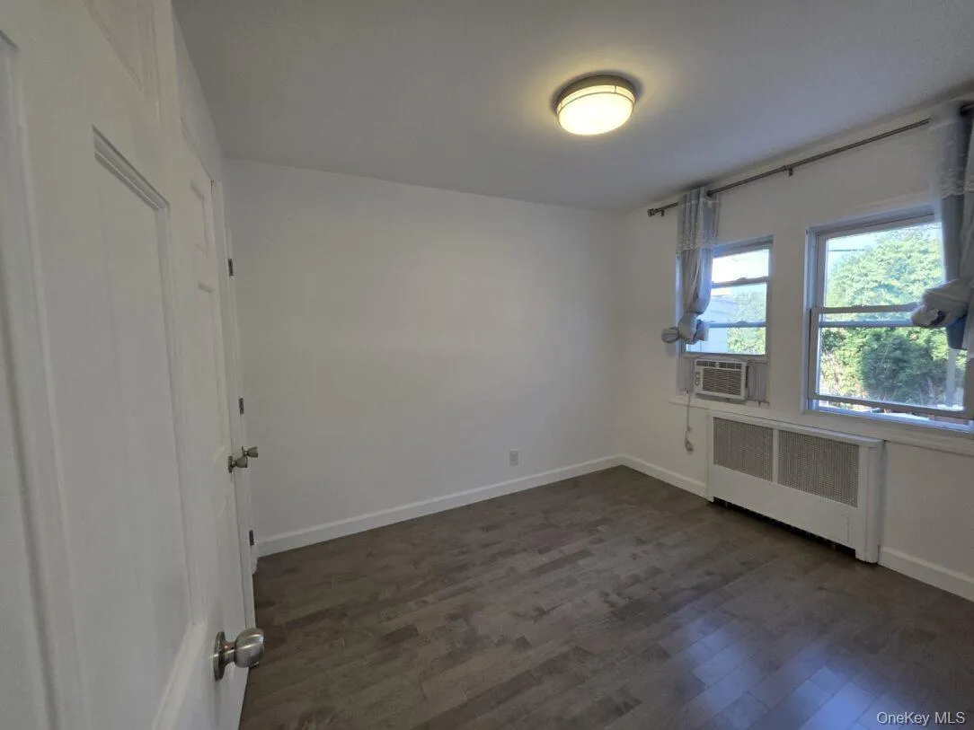 30 Aberdeen Road, Hempstead, NY, 6 Bedrooms Bedrooms, 15 Rooms Rooms,3 BathroomsBathrooms,Residential Lease,For Rent,Aberdeen,0,1016860 30 Aberdeen Road, Hempstead, NY, 6 Bedrooms Bedrooms, 15 Rooms Rooms,3 BathroomsBathrooms,Residential Lease,For Rent,Aberdeen,0,1016860