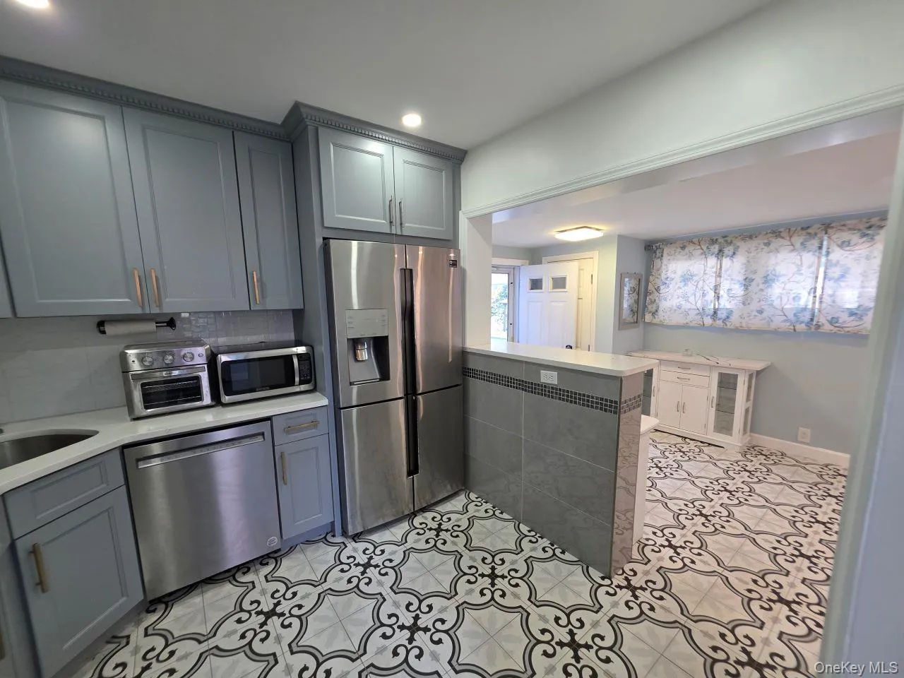 30 Aberdeen Road, Hempstead, NY, 6 Bedrooms Bedrooms, 15 Rooms Rooms,3 BathroomsBathrooms,Residential Lease,For Rent,Aberdeen,0,1016860 30 Aberdeen Road, Hempstead, NY, 6 Bedrooms Bedrooms, 15 Rooms Rooms,3 BathroomsBathrooms,Residential Lease,For Rent,Aberdeen,0,1016860