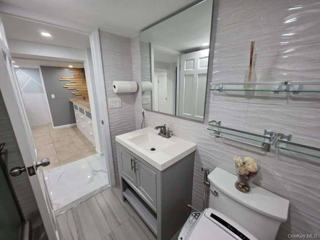 30 Aberdeen Road, Hempstead, NY, 6 Bedrooms Bedrooms, 15 Rooms Rooms,3 BathroomsBathrooms,Residential Lease,For Rent,Aberdeen,0,1016860 30 Aberdeen Road, Hempstead, NY, 6 Bedrooms Bedrooms, 15 Rooms Rooms,3 BathroomsBathrooms,Residential Lease,For Rent,Aberdeen,0,1016860
