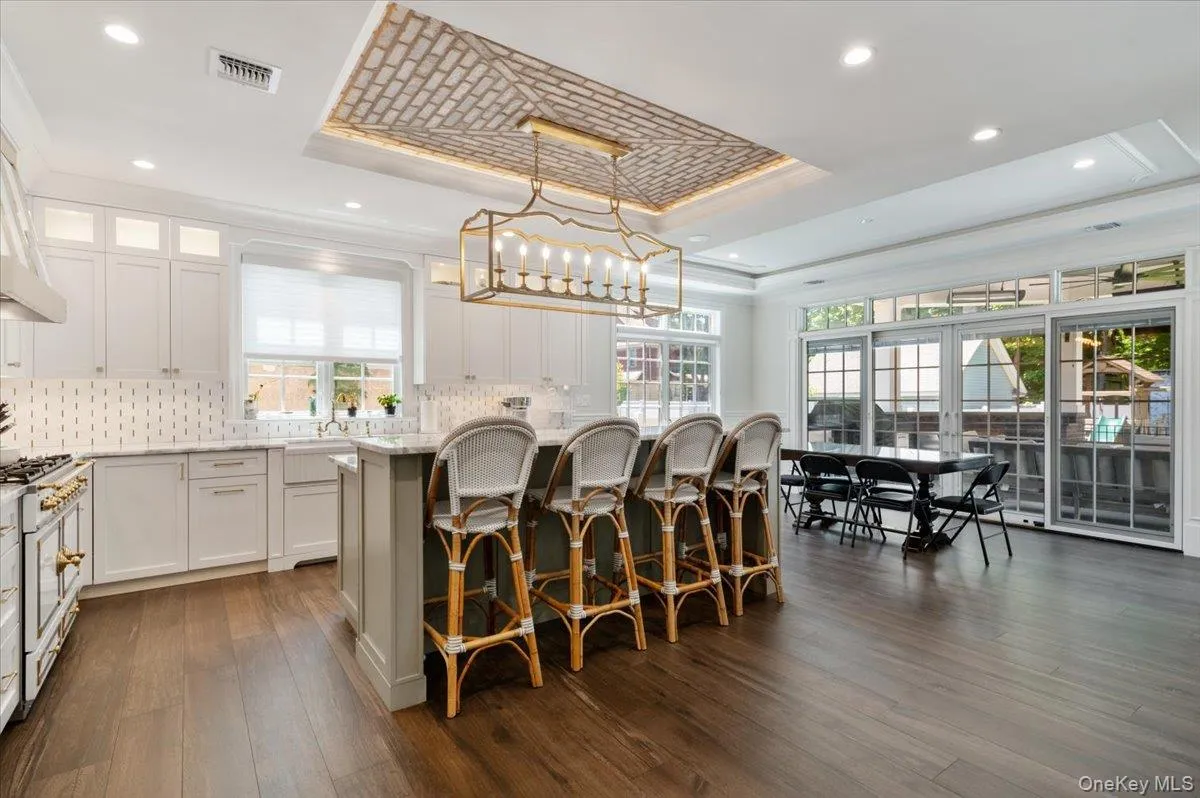 66 Liberty Avenue, Hempstead, NY, 4 Bedrooms Bedrooms, 15 Rooms Rooms,4 BathroomsBathrooms,Residential,For Rent,Liberty,0,1016865 66 Liberty Avenue, Hempstead, NY, 4 Bedrooms Bedrooms, 15 Rooms Rooms,4 BathroomsBathrooms,Residential,For Rent,Liberty,0,1016865
