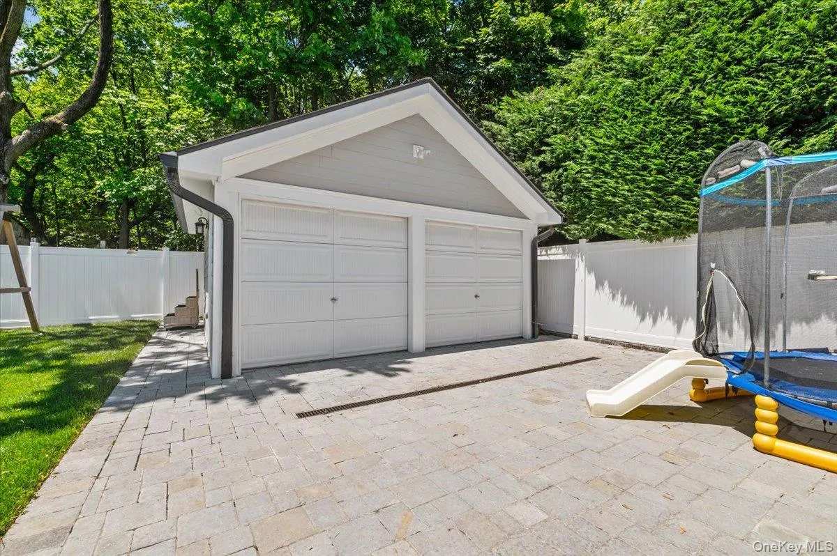 66 Liberty Avenue, Hempstead, NY, 4 Bedrooms Bedrooms, 15 Rooms Rooms,4 BathroomsBathrooms,Residential,For Rent,Liberty,0,1016865 66 Liberty Avenue, Hempstead, NY, 4 Bedrooms Bedrooms, 15 Rooms Rooms,4 BathroomsBathrooms,Residential,For Rent,Liberty,0,1016865
