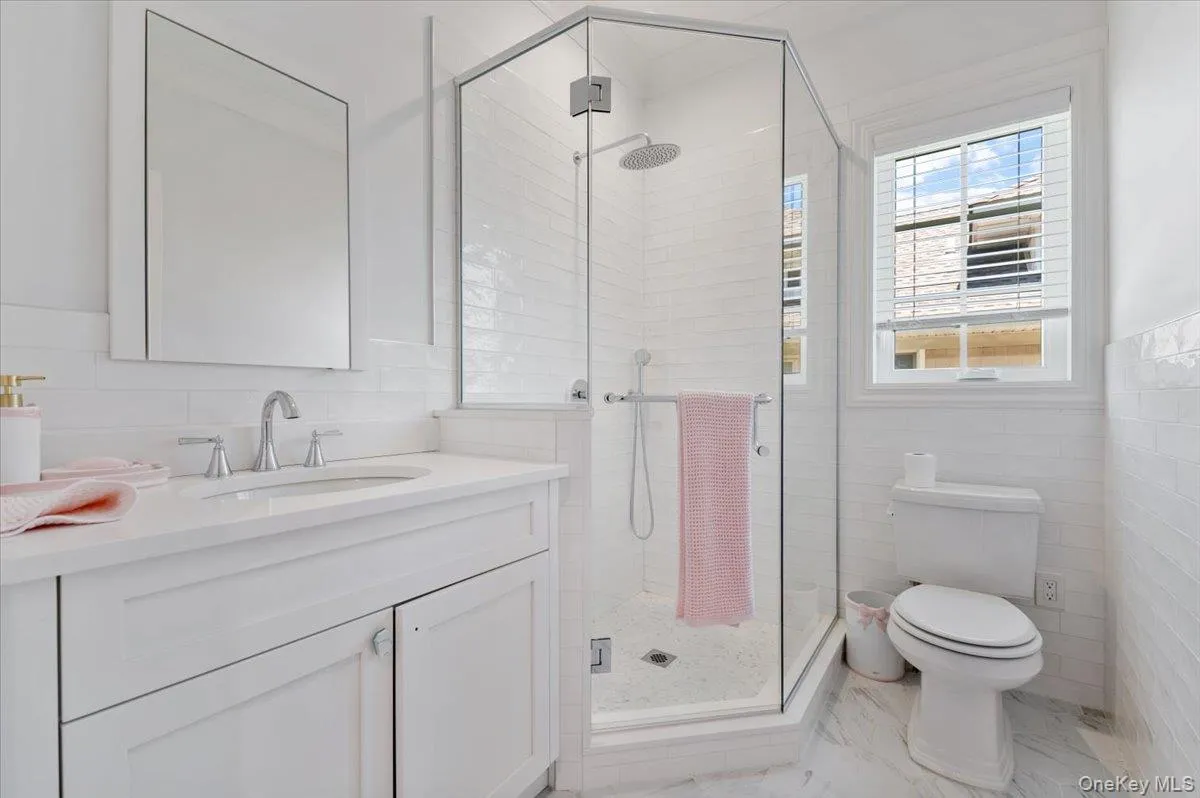 66 Liberty Avenue, Hempstead, NY, 4 Bedrooms Bedrooms, 15 Rooms Rooms,4 BathroomsBathrooms,Residential,For Rent,Liberty,0,1016865 66 Liberty Avenue, Hempstead, NY, 4 Bedrooms Bedrooms, 15 Rooms Rooms,4 BathroomsBathrooms,Residential,For Rent,Liberty,0,1016865