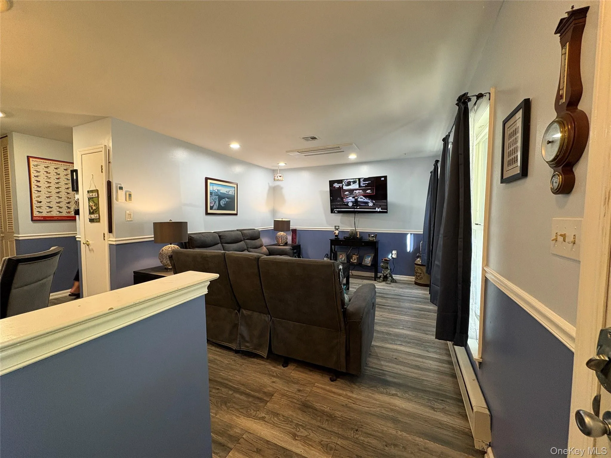 152B Laurance Lane, Brookhaven, NY, 1 Bedroom Bedrooms, 4 Rooms Rooms,1 BathroomBathrooms,Residential,For Rent,Laurance Lane,0,KEY1016866 152B Laurance Lane, Brookhaven, NY, 1 Bedroom Bedrooms, 4 Rooms Rooms,1 BathroomBathrooms,Residential,For Rent,Laurance Lane,0,KEY1016866