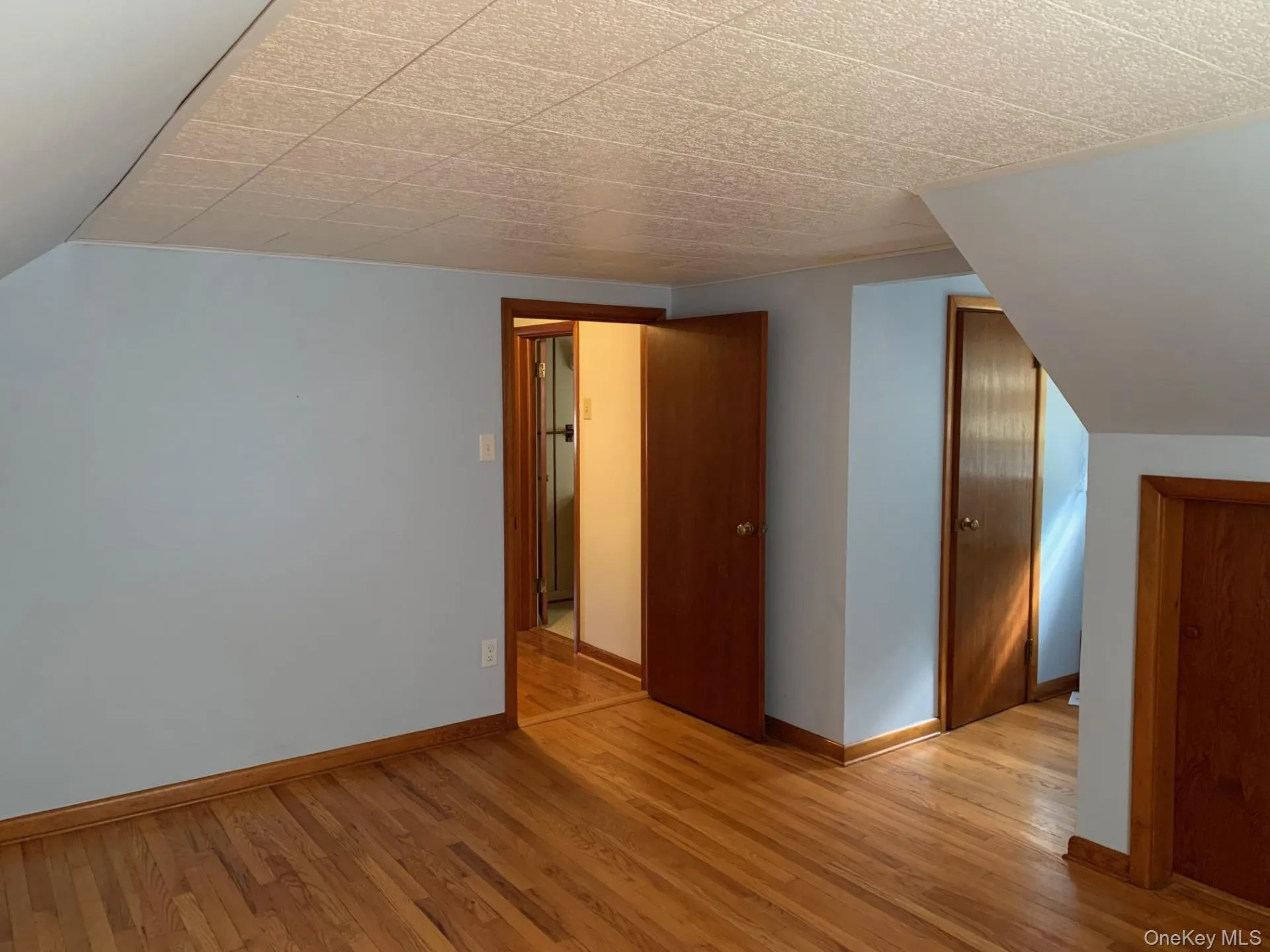 10 Wood Avenue, Philipstown, NY, 4 Bedrooms Bedrooms, 8 Rooms Rooms,2 BathroomsBathrooms,Residential,For Rent,Wood,0,KEY1016867 10 Wood Avenue, Philipstown, NY, 4 Bedrooms Bedrooms, 8 Rooms Rooms,2 BathroomsBathrooms,Residential,For Rent,Wood,0,KEY1016867