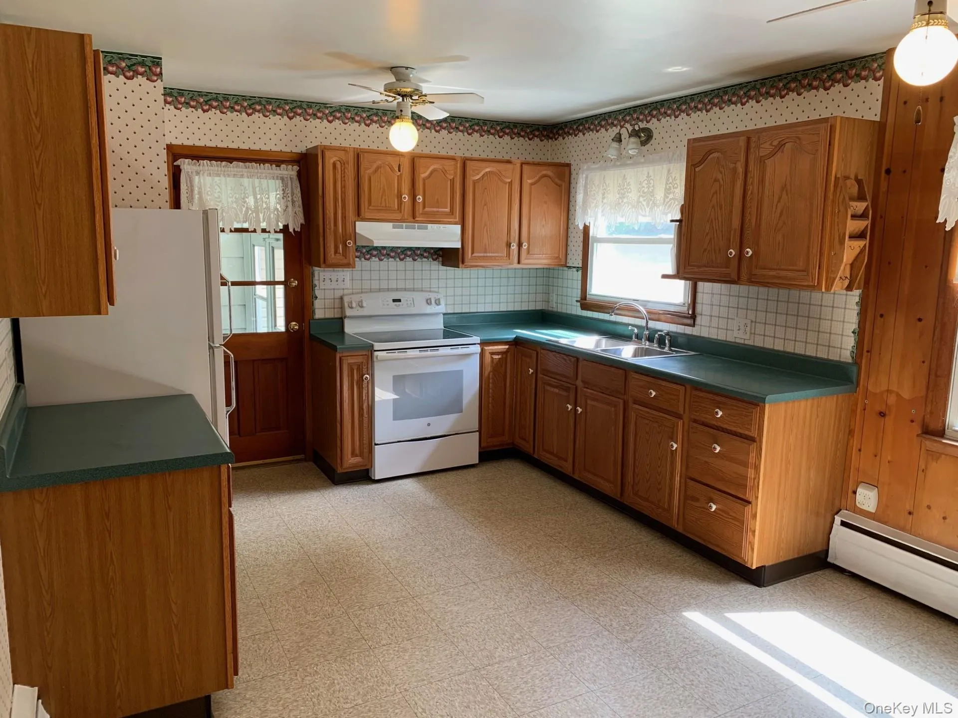 10 Wood Avenue, Philipstown, NY, 4 Bedrooms Bedrooms, 8 Rooms Rooms,2 BathroomsBathrooms,Residential,For Rent,Wood,0,KEY1016867 10 Wood Avenue, Philipstown, NY, 4 Bedrooms Bedrooms, 8 Rooms Rooms,2 BathroomsBathrooms,Residential,For Rent,Wood,0,KEY1016867