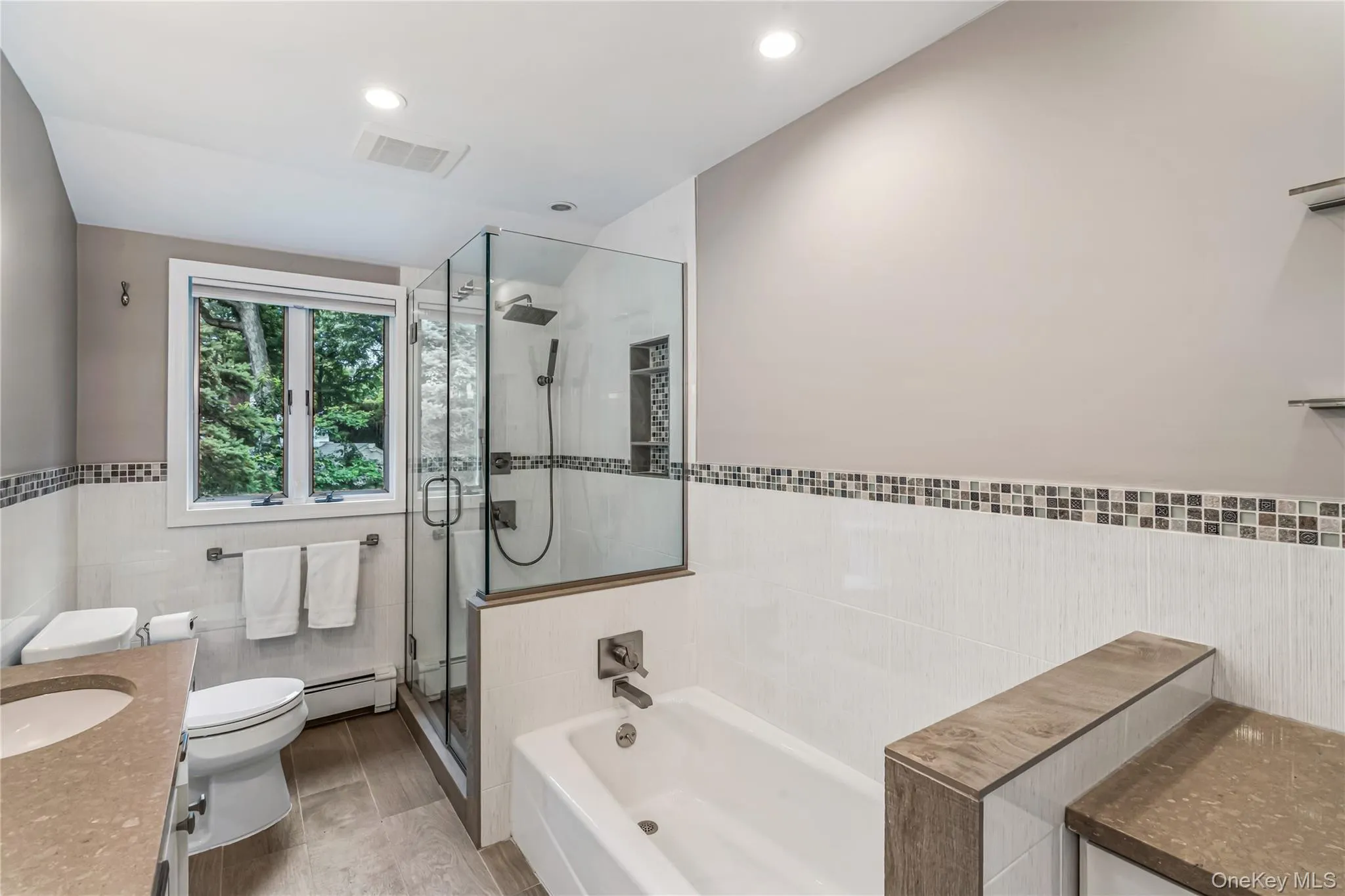 19 Tappentown Lane, Oyster Bay, NY, 4 Bedrooms Bedrooms, 3 Rooms Rooms,3 BathroomsBathrooms,Residential,For Rent,Tappentown,0,KEY1016868 19 Tappentown Lane, Oyster Bay, NY, 4 Bedrooms Bedrooms, 3 Rooms Rooms,3 BathroomsBathrooms,Residential,For Rent,Tappentown,0,KEY1016868