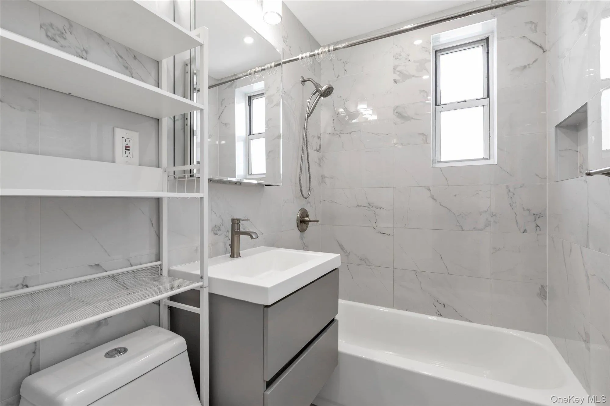 67-30 Clyde Street, New York, NY, 1 Bedroom Bedrooms, 4 Rooms Rooms,1 BathroomBathrooms,Residential,For Rent,Clyde,0,KEY1016870 67-30 Clyde Street, New York, NY, 1 Bedroom Bedrooms, 4 Rooms Rooms,1 BathroomBathrooms,Residential,For Rent,Clyde,0,KEY1016870