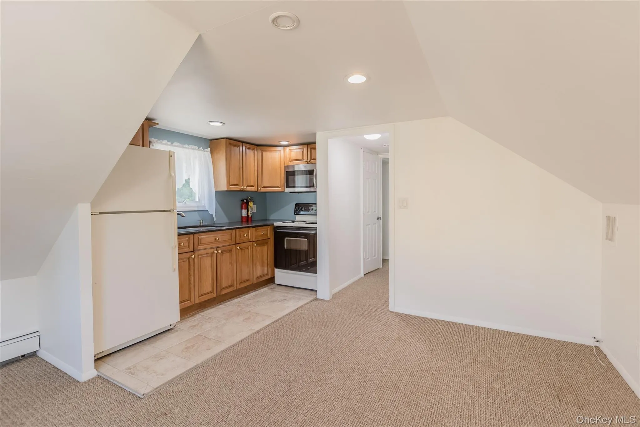 306 5th Avenue, Huntington, NY, 1 Bedroom Bedrooms, 2 Rooms Rooms,1 BathroomBathrooms,Residential Lease,For Rent,5th,0,1016874 306 5th Avenue, Huntington, NY, 1 Bedroom Bedrooms, 2 Rooms Rooms,1 BathroomBathrooms,Residential Lease,For Rent,5th,0,1016874