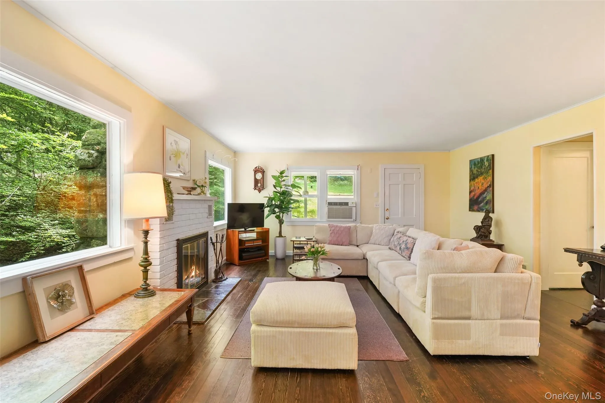 1017 Quaker Bridge Road, Cortlandt, NY, 2 Bedrooms Bedrooms, 5 Rooms Rooms,2 BathroomsBathrooms,Residential,For Rent,Quaker Bridge,0,1016875 1017 Quaker Bridge Road, Cortlandt, NY, 2 Bedrooms Bedrooms, 5 Rooms Rooms,2 BathroomsBathrooms,Residential,For Rent,Quaker Bridge,0,1016875