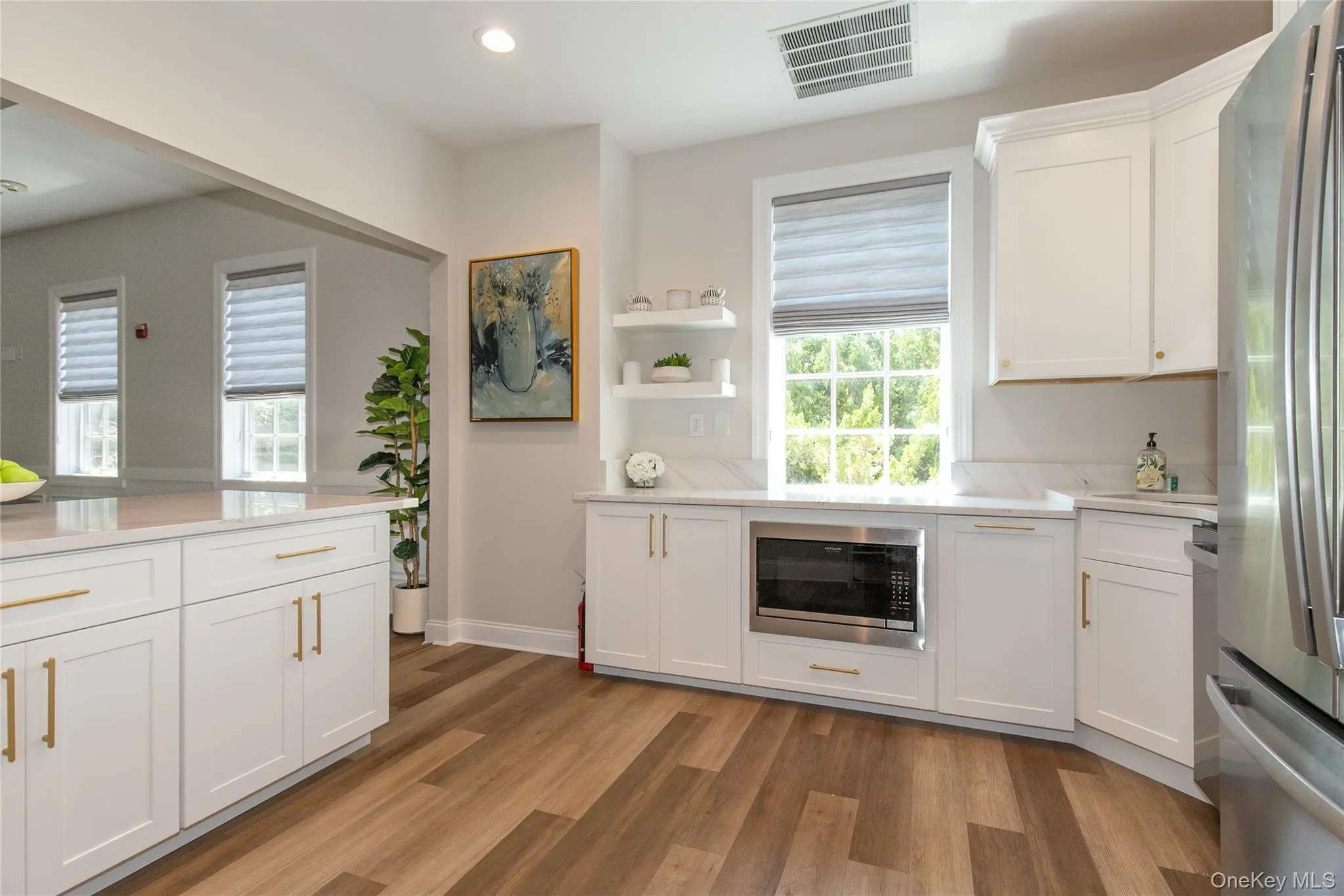 46 Miro Place, North Hempstead, NY, 2 Bedrooms Bedrooms, 5 Rooms Rooms,2 BathroomsBathrooms,Residential,For Rent,Miro,0,1016877 46 Miro Place, North Hempstead, NY, 2 Bedrooms Bedrooms, 5 Rooms Rooms,2 BathroomsBathrooms,Residential,For Rent,Miro,0,1016877