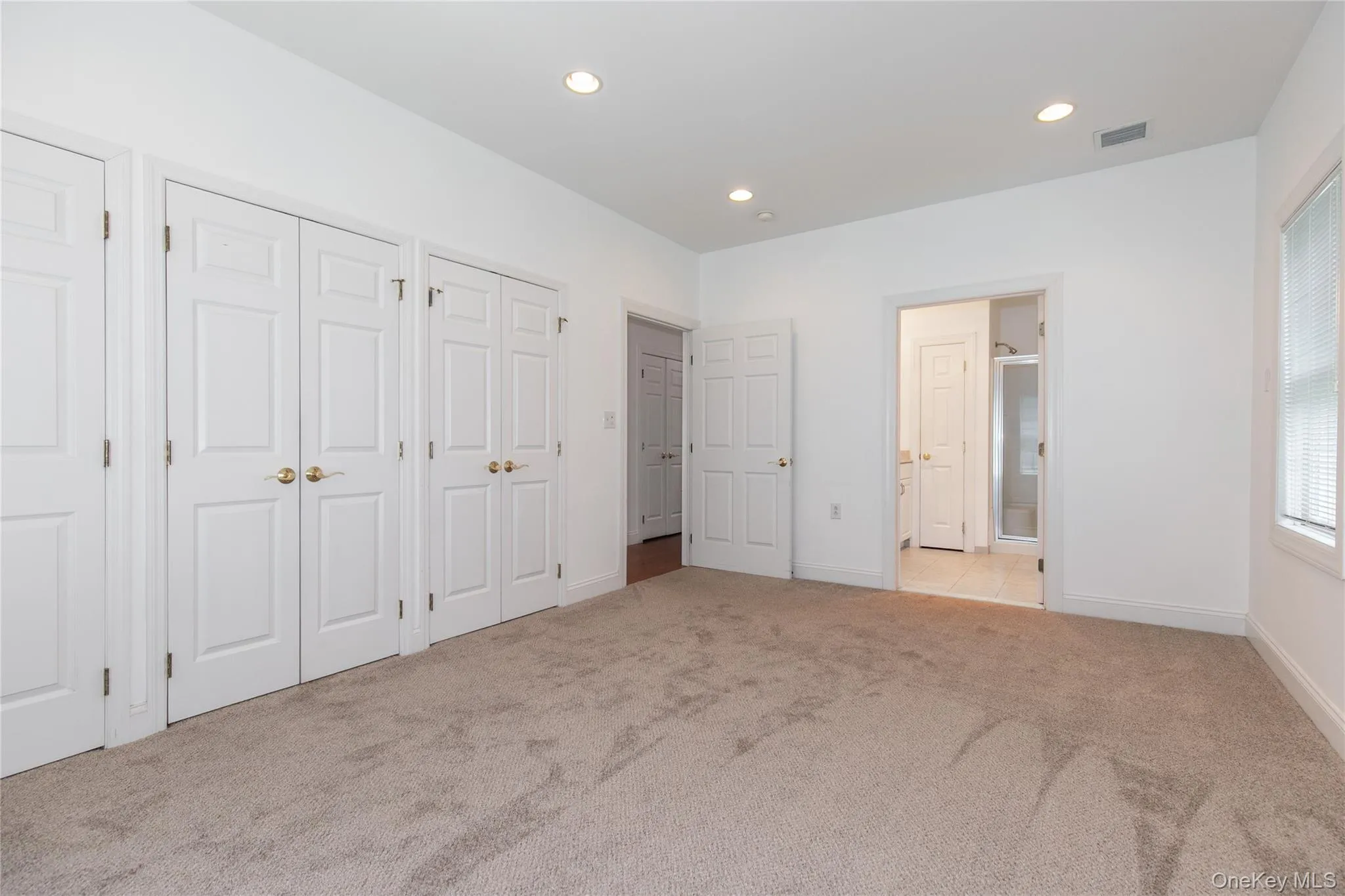 46 Miro Place, North Hempstead, NY, 2 Bedrooms Bedrooms, 5 Rooms Rooms,2 BathroomsBathrooms,Residential,For Rent,Miro,0,1016877 46 Miro Place, North Hempstead, NY, 2 Bedrooms Bedrooms, 5 Rooms Rooms,2 BathroomsBathrooms,Residential,For Rent,Miro,0,1016877