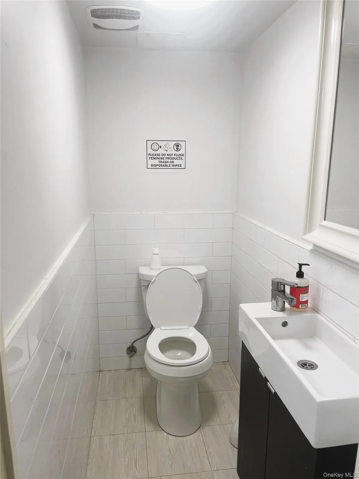 82-30 168th Street, New York, NY, 4 Bedrooms Bedrooms, 6 Rooms Rooms,2 BathroomsBathrooms,Residential,For Rent,168th,0,KEY1016882 82-30 168th Street, New York, NY, 4 Bedrooms Bedrooms, 6 Rooms Rooms,2 BathroomsBathrooms,Residential,For Rent,168th,0,KEY1016882