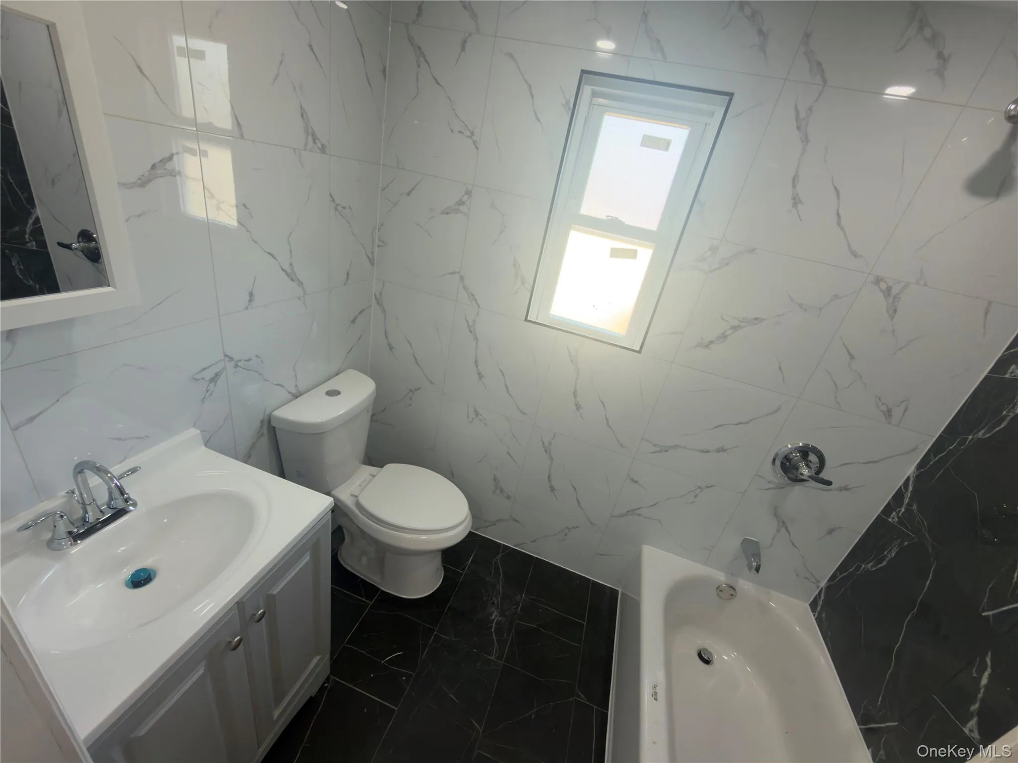 121-19 Merrill Street, New York, NY, 3 Bedrooms Bedrooms, 4 Rooms Rooms,1 BathroomBathrooms,Residential Lease,For Rent,Merrill Street,0,1016887 121-19 Merrill Street, New York, NY, 3 Bedrooms Bedrooms, 4 Rooms Rooms,1 BathroomBathrooms,Residential Lease,For Rent,Merrill Street,0,1016887