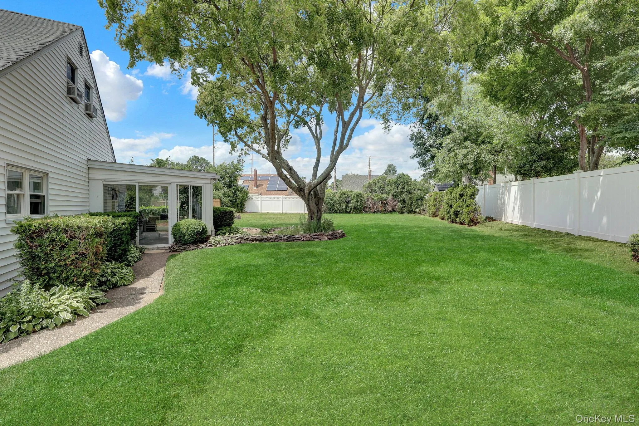 16 Texas Court, Oyster Bay, NY, 6 Bedrooms Bedrooms, 10 Rooms Rooms,2 BathroomsBathrooms,Residential,For Rent,Texas,0,1016888 16 Texas Court, Oyster Bay, NY, 6 Bedrooms Bedrooms, 10 Rooms Rooms,2 BathroomsBathrooms,Residential,For Rent,Texas,0,1016888