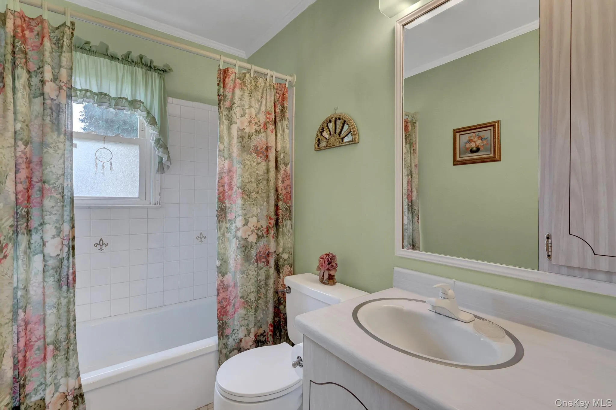 16 Texas Court, Oyster Bay, NY, 6 Bedrooms Bedrooms, 10 Rooms Rooms,2 BathroomsBathrooms,Residential,For Rent,Texas,0,1016888 16 Texas Court, Oyster Bay, NY, 6 Bedrooms Bedrooms, 10 Rooms Rooms,2 BathroomsBathrooms,Residential,For Rent,Texas,0,1016888