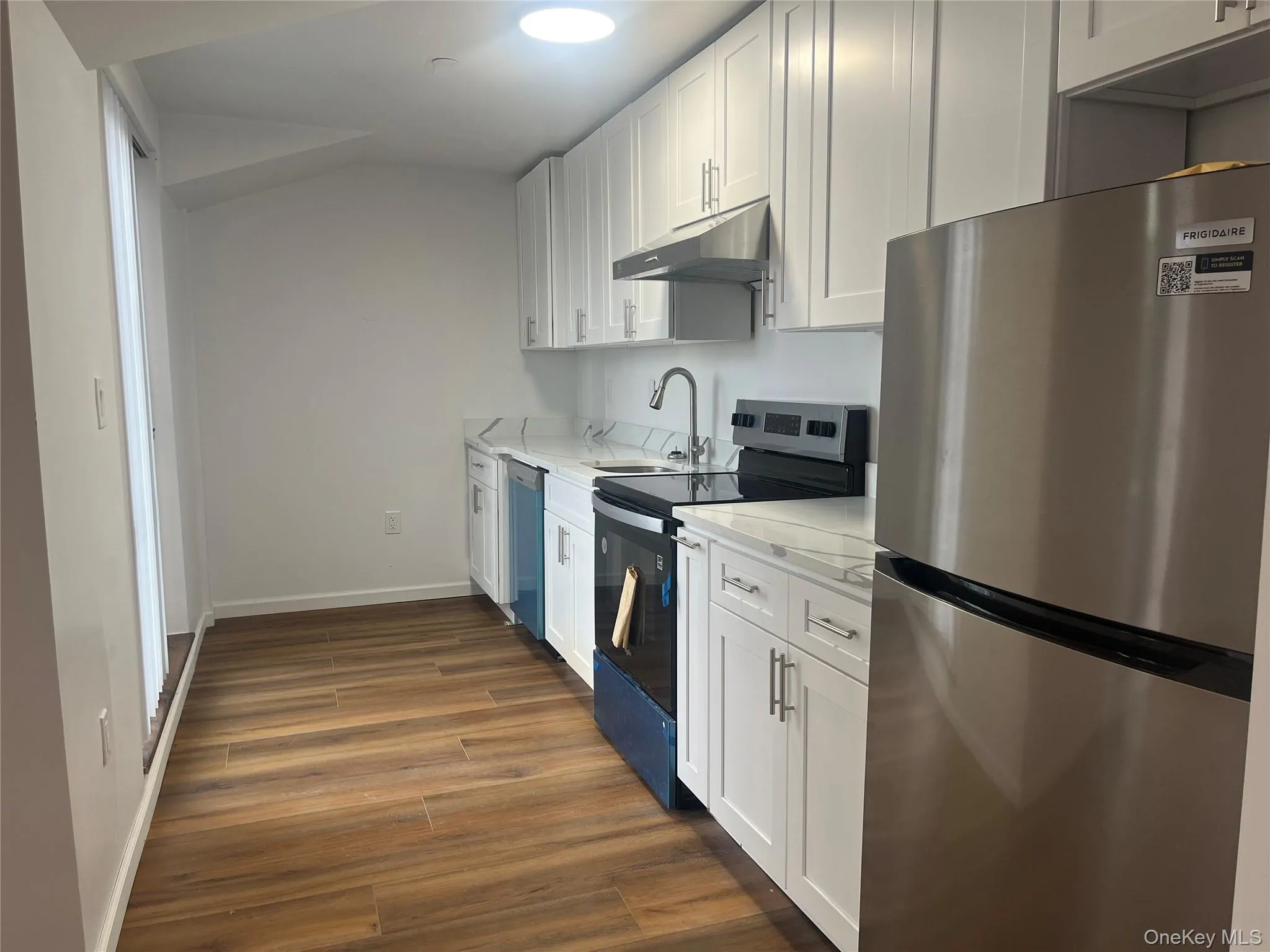 3920 214th Place, New York, NY, 1 Bedroom Bedrooms, 4 Rooms Rooms,1 BathroomBathrooms,Residential Lease,For Rent,214th,0,1016889 3920 214th Place, New York, NY, 1 Bedroom Bedrooms, 4 Rooms Rooms,1 BathroomBathrooms,Residential Lease,For Rent,214th,0,1016889