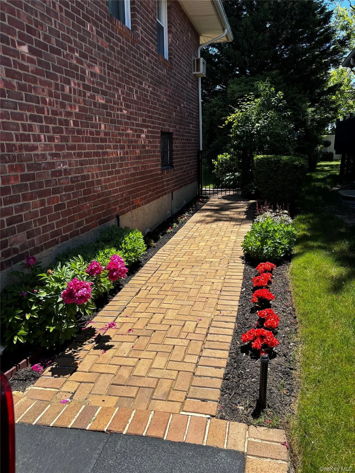204 Halsey Avenue, Oyster Bay, NY, 3 Bedrooms Bedrooms, 7 Rooms Rooms,2 BathroomsBathrooms,Residential,For Rent,Halsey,0,KEY1016892 204 Halsey Avenue, Oyster Bay, NY, 3 Bedrooms Bedrooms, 7 Rooms Rooms,2 BathroomsBathrooms,Residential,For Rent,Halsey,0,KEY1016892