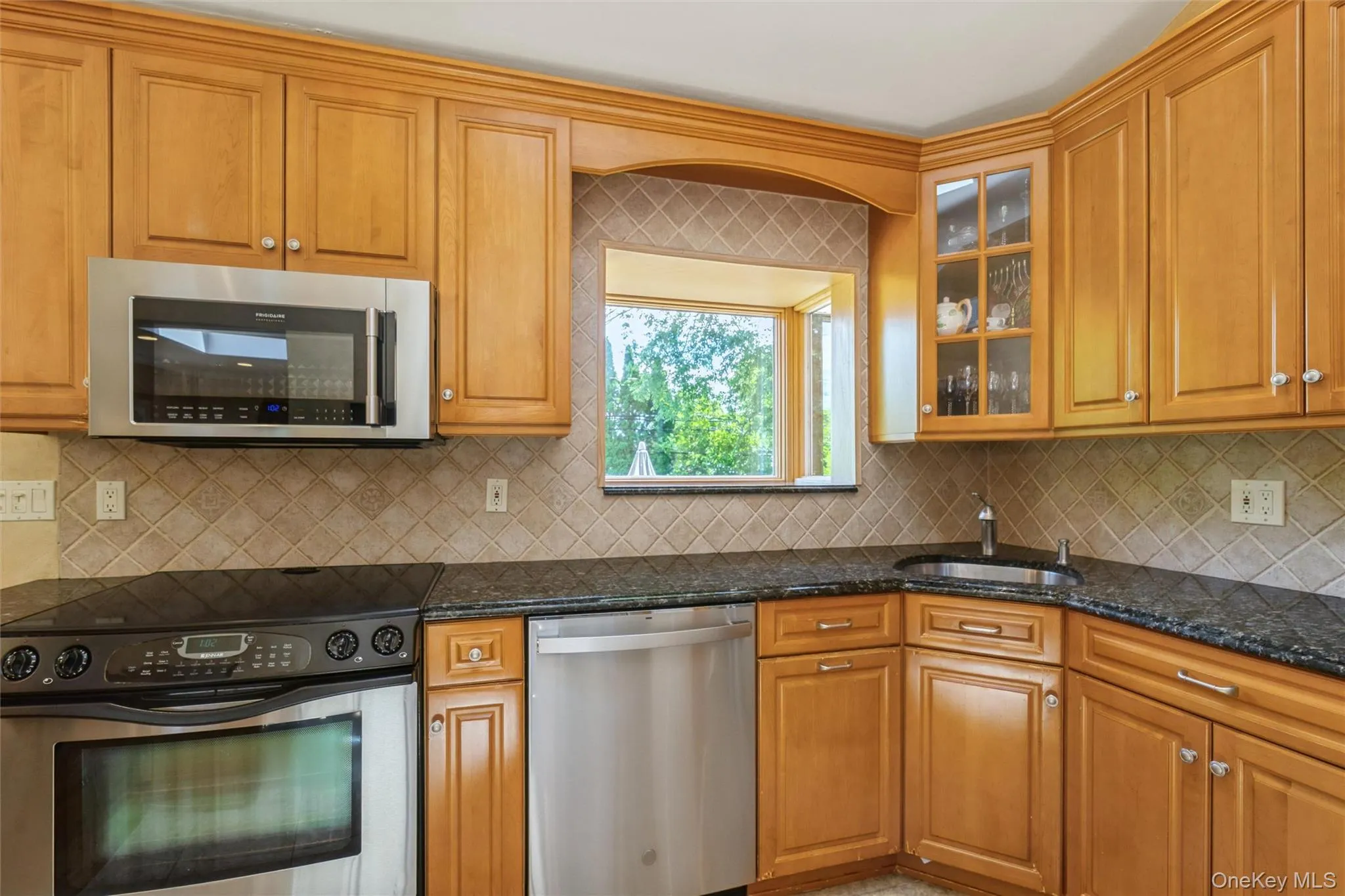 204 Halsey Avenue, Oyster Bay, NY, 3 Bedrooms Bedrooms, 7 Rooms Rooms,2 BathroomsBathrooms,Residential,For Rent,Halsey,0,KEY1016892 204 Halsey Avenue, Oyster Bay, NY, 3 Bedrooms Bedrooms, 7 Rooms Rooms,2 BathroomsBathrooms,Residential,For Rent,Halsey,0,KEY1016892