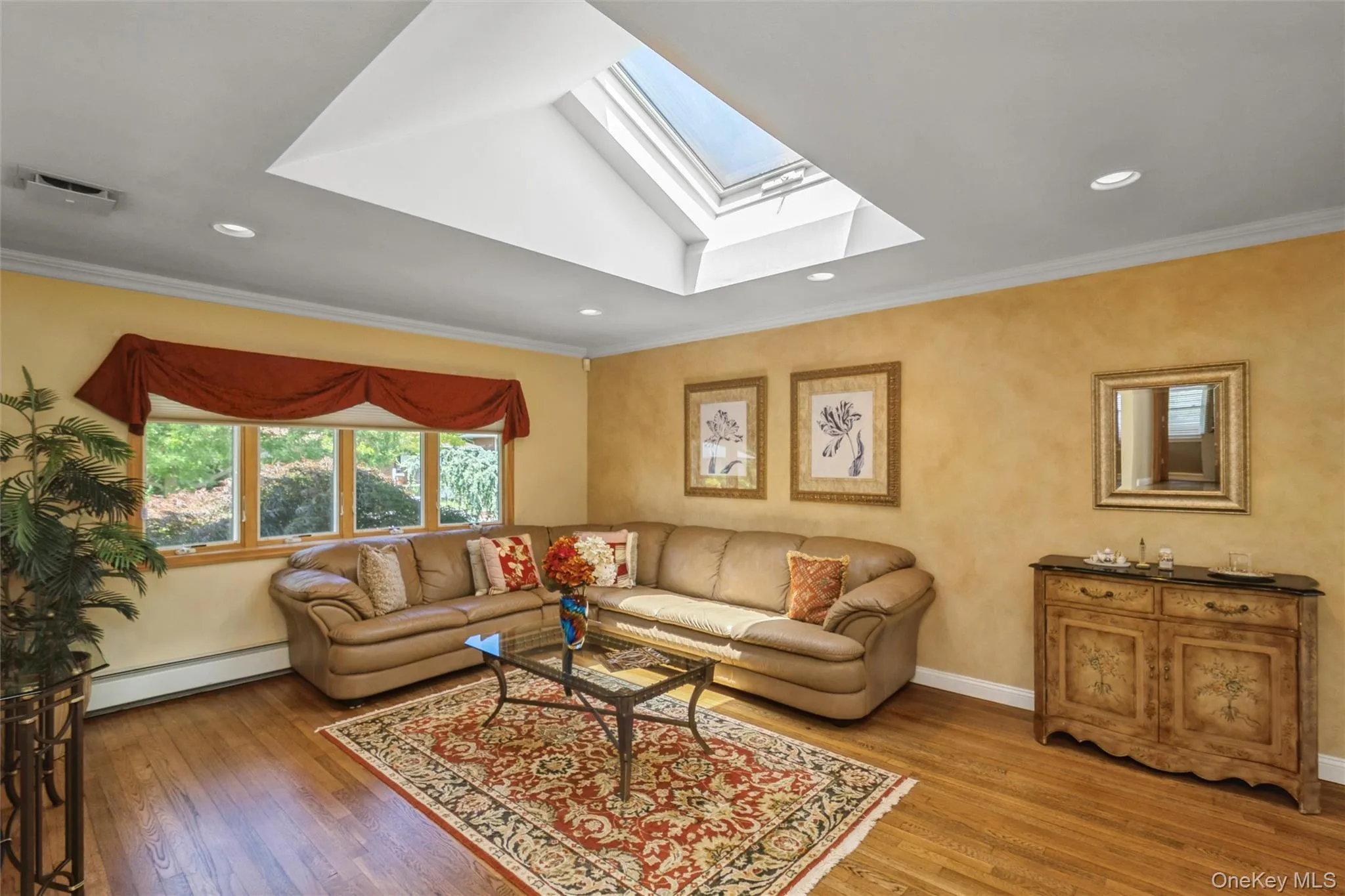 204 Halsey Avenue, Oyster Bay, NY, 3 Bedrooms Bedrooms, 7 Rooms Rooms,2 BathroomsBathrooms,Residential,For Rent,Halsey,0,KEY1016892 204 Halsey Avenue, Oyster Bay, NY, 3 Bedrooms Bedrooms, 7 Rooms Rooms,2 BathroomsBathrooms,Residential,For Rent,Halsey,0,KEY1016892