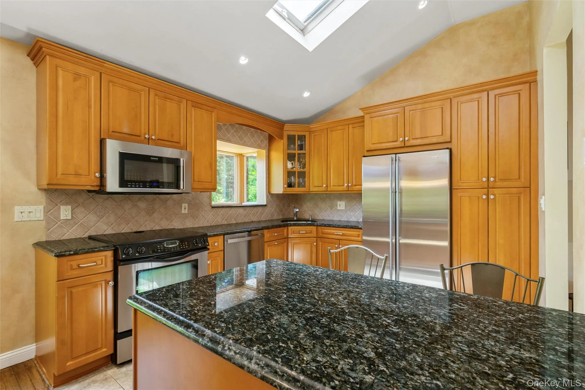 204 Halsey Avenue, Oyster Bay, NY, 3 Bedrooms Bedrooms, 7 Rooms Rooms,2 BathroomsBathrooms,Residential,For Rent,Halsey,0,KEY1016892 204 Halsey Avenue, Oyster Bay, NY, 3 Bedrooms Bedrooms, 7 Rooms Rooms,2 BathroomsBathrooms,Residential,For Rent,Halsey,0,KEY1016892