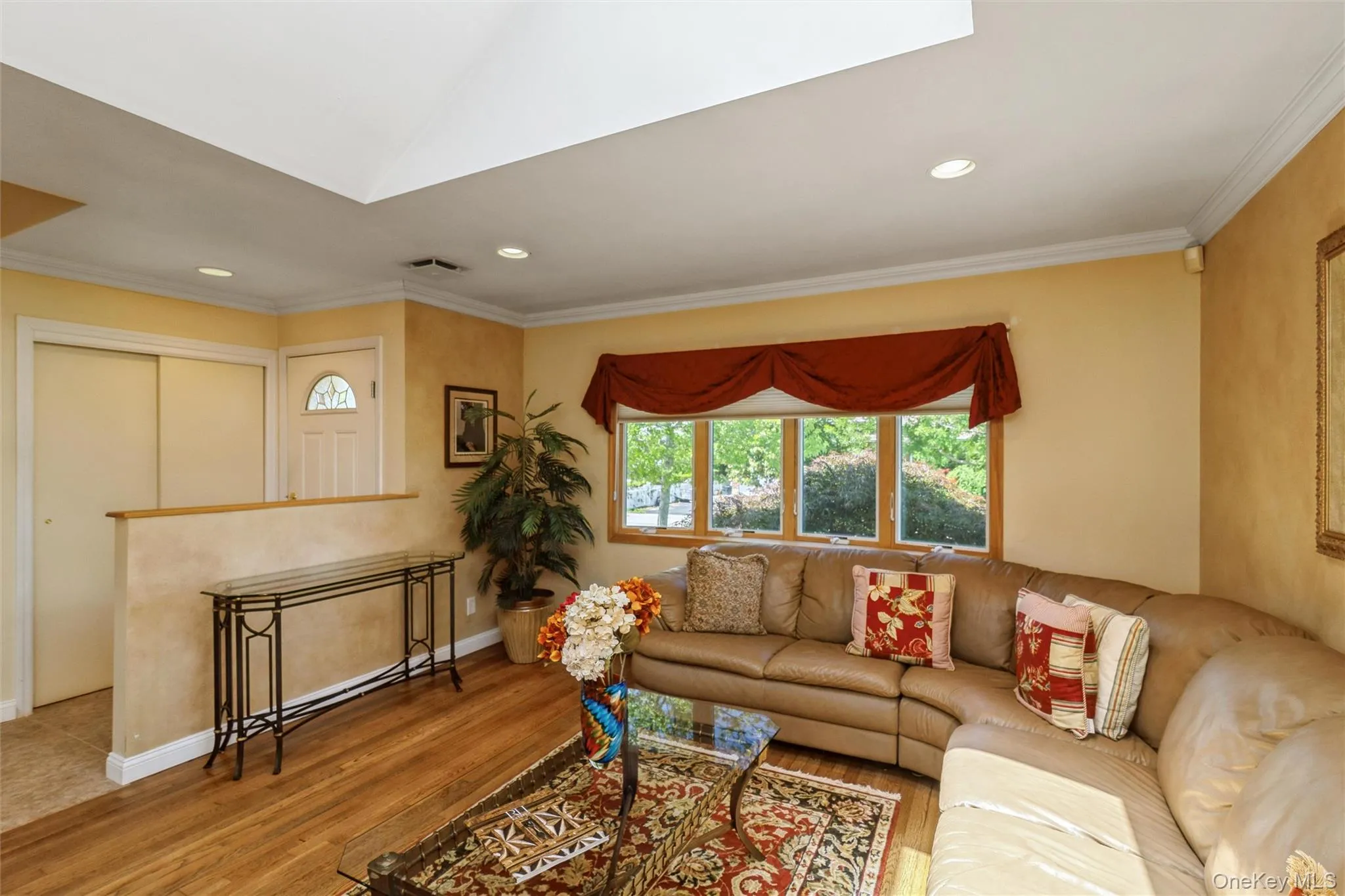 204 Halsey Avenue, Oyster Bay, NY, 3 Bedrooms Bedrooms, 7 Rooms Rooms,2 BathroomsBathrooms,Residential,For Rent,Halsey,0,KEY1016892 204 Halsey Avenue, Oyster Bay, NY, 3 Bedrooms Bedrooms, 7 Rooms Rooms,2 BathroomsBathrooms,Residential,For Rent,Halsey,0,KEY1016892