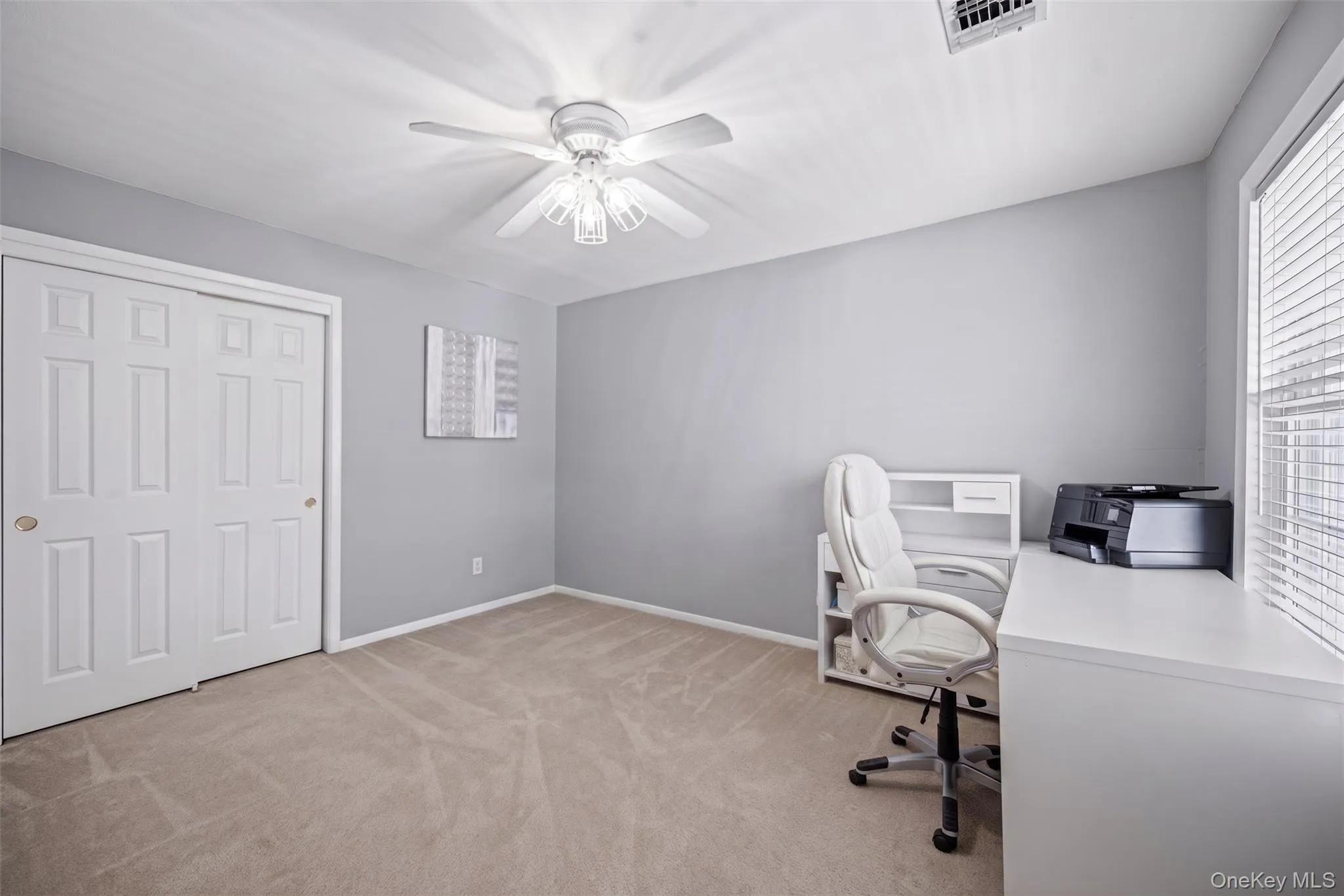 38 Avery Court, Smithtown, NY, 3 Bedrooms Bedrooms, 6 Rooms Rooms,2 BathroomsBathrooms,Residential,For Rent,Avery,0,KEY1016896 38 Avery Court, Smithtown, NY, 3 Bedrooms Bedrooms, 6 Rooms Rooms,2 BathroomsBathrooms,Residential,For Rent,Avery,0,KEY1016896