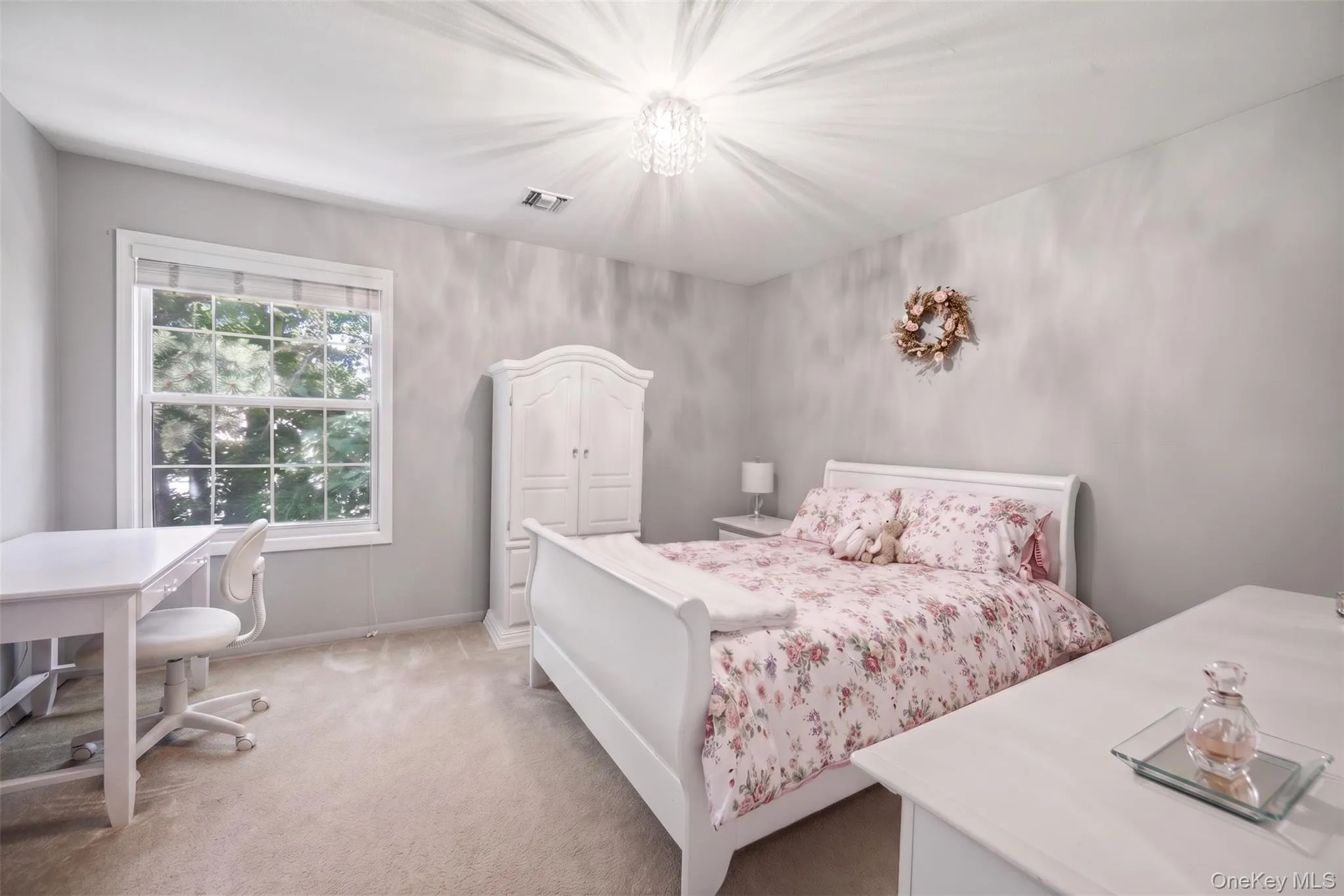 38 Avery Court, Smithtown, NY, 3 Bedrooms Bedrooms, 6 Rooms Rooms,2 BathroomsBathrooms,Residential,For Rent,Avery,0,KEY1016896 38 Avery Court, Smithtown, NY, 3 Bedrooms Bedrooms, 6 Rooms Rooms,2 BathroomsBathrooms,Residential,For Rent,Avery,0,KEY1016896