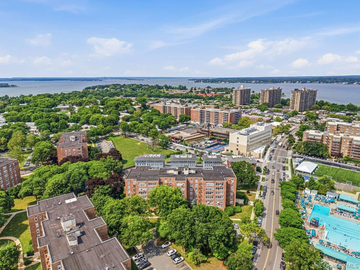 211-65 23rd Avenue, New York, NY, 2 Bedrooms Bedrooms, 5 Rooms Rooms,1 BathroomBathrooms,Residential,For Rent,23rd,0,1016897 211-65 23rd Avenue, New York, NY, 2 Bedrooms Bedrooms, 5 Rooms Rooms,1 BathroomBathrooms,Residential,For Rent,23rd,0,1016897
