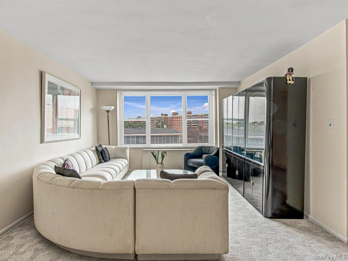 211-65 23rd Avenue, New York, NY, 2 Bedrooms Bedrooms, 5 Rooms Rooms,1 BathroomBathrooms,Residential,For Rent,23rd,0,1016897 211-65 23rd Avenue, New York, NY, 2 Bedrooms Bedrooms, 5 Rooms Rooms,1 BathroomBathrooms,Residential,For Rent,23rd,0,1016897