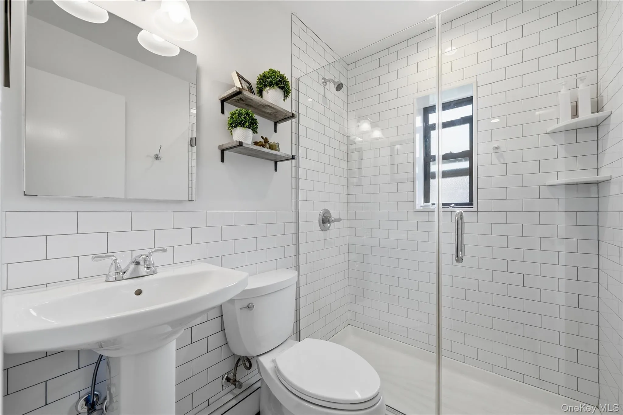 123 Park Avenue, Babylon, NY, 1 Bedroom Bedrooms, 3 Rooms Rooms,1 BathroomBathrooms,Residential,For Rent,Park,0,KEY1016900 123 Park Avenue, Babylon, NY, 1 Bedroom Bedrooms, 3 Rooms Rooms,1 BathroomBathrooms,Residential,For Rent,Park,0,KEY1016900