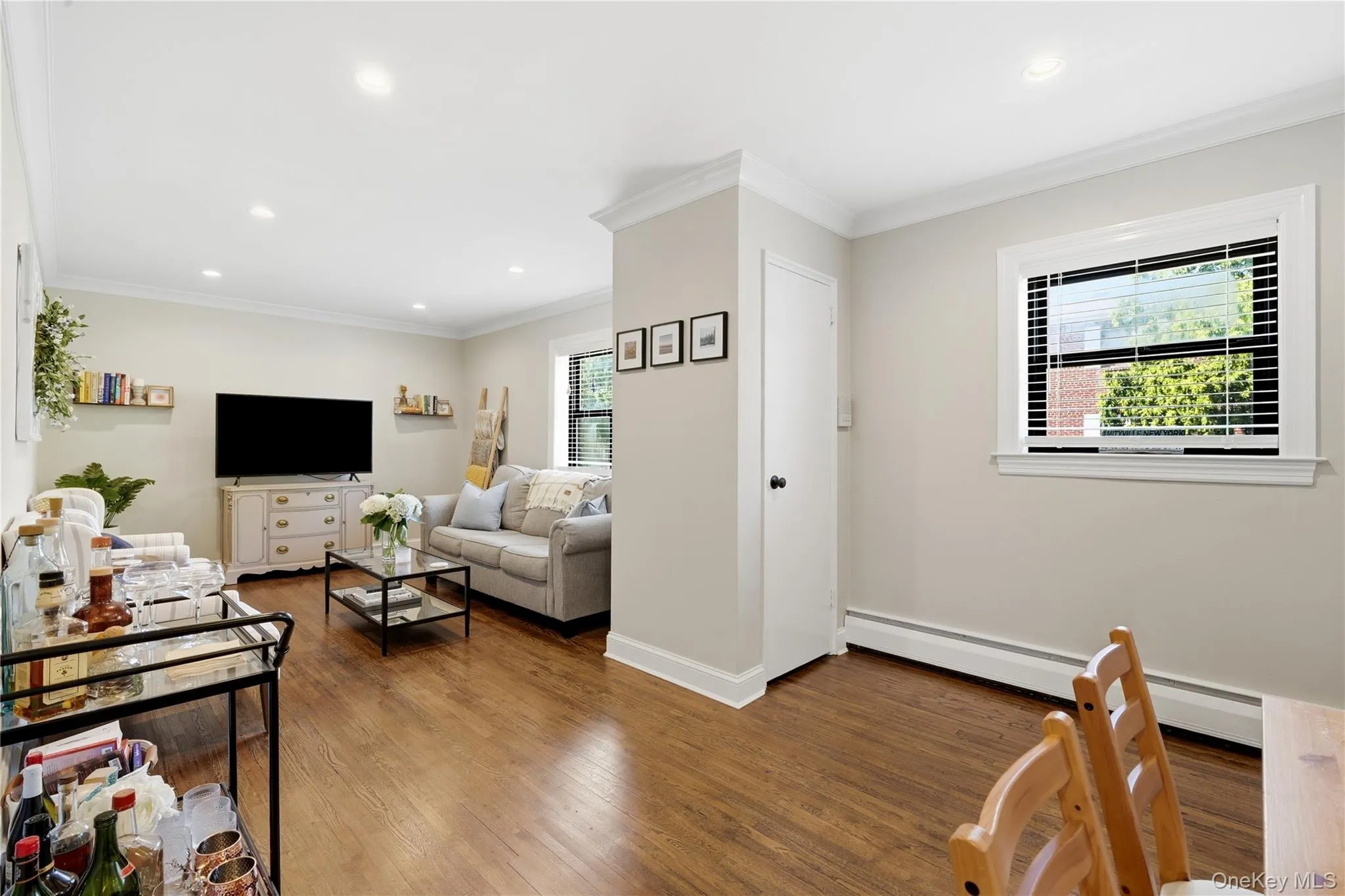 123 Park Avenue, Babylon, NY, 1 Bedroom Bedrooms, 3 Rooms Rooms,1 BathroomBathrooms,Residential,For Rent,Park,0,KEY1016900 123 Park Avenue, Babylon, NY, 1 Bedroom Bedrooms, 3 Rooms Rooms,1 BathroomBathrooms,Residential,For Rent,Park,0,KEY1016900