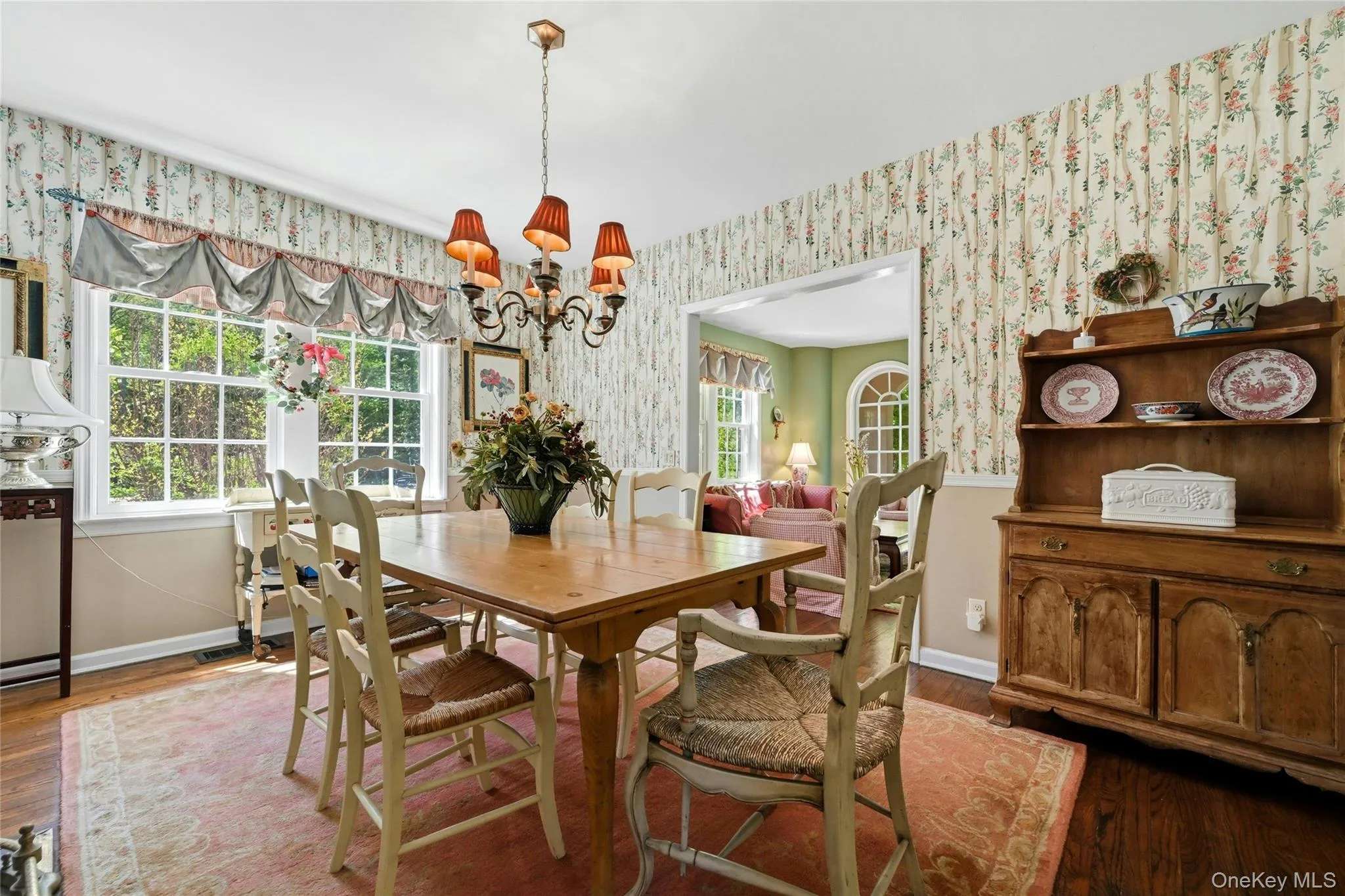 Dining Room w/ Fireplace Dining Room w/ Fireplace