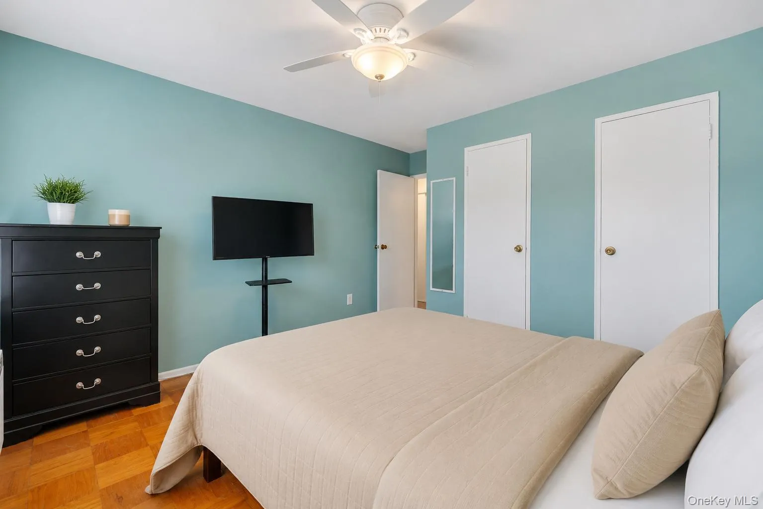 315 Hicksville Road, Oyster Bay, NY, 1 Bedroom Bedrooms, 4 Rooms Rooms,1 BathroomBathrooms,Residential,For Rent,Hicksville,0,1016907 315 Hicksville Road, Oyster Bay, NY, 1 Bedroom Bedrooms, 4 Rooms Rooms,1 BathroomBathrooms,Residential,For Rent,Hicksville,0,1016907