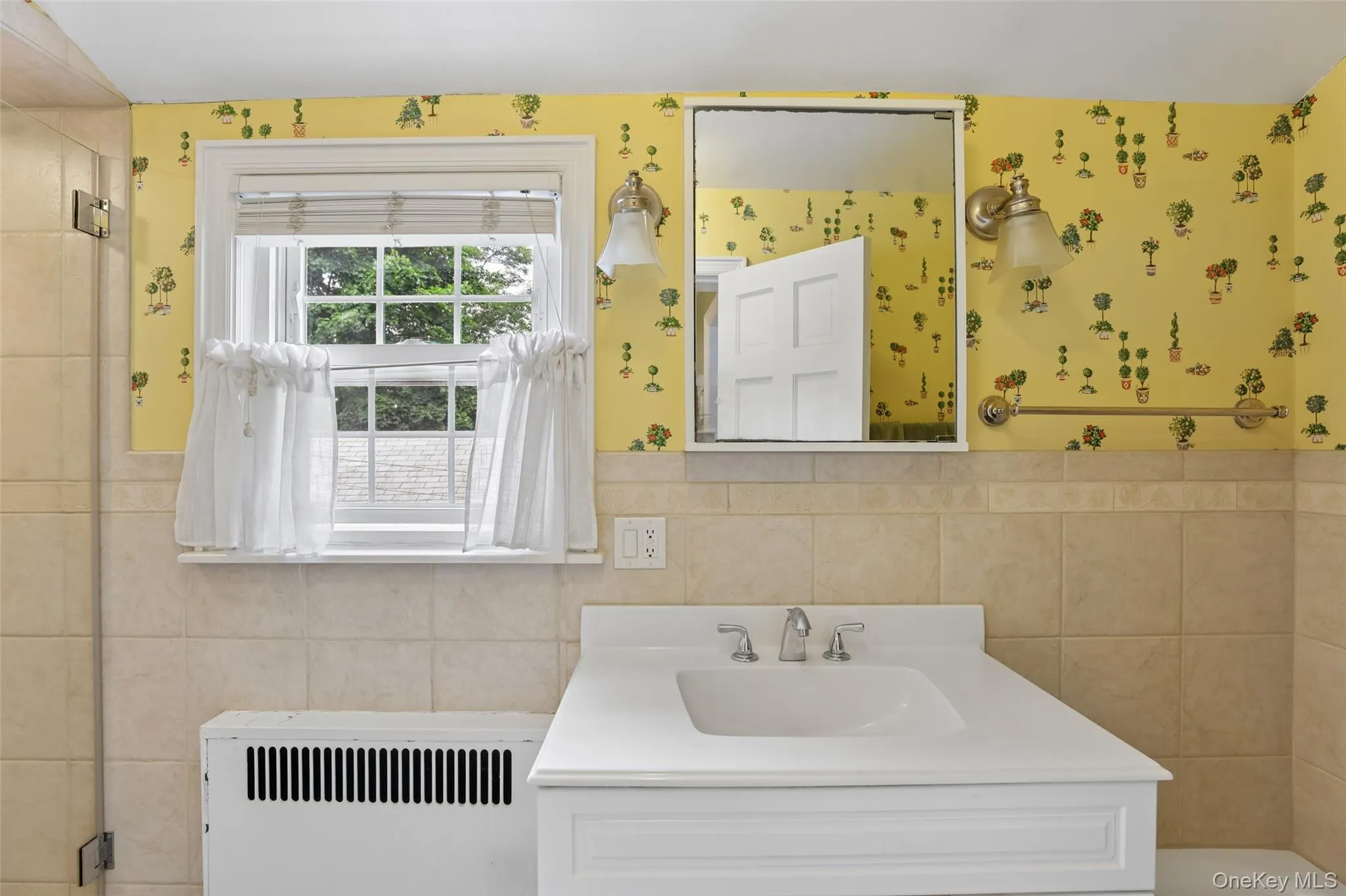 105 Stewart Avenue, Hempstead, NY, 4 Bedrooms Bedrooms, 8 Rooms Rooms,1 BathroomBathrooms,Residential,For Rent,Stewart,0,KEY1016911 105 Stewart Avenue, Hempstead, NY, 4 Bedrooms Bedrooms, 8 Rooms Rooms,1 BathroomBathrooms,Residential,For Rent,Stewart,0,KEY1016911