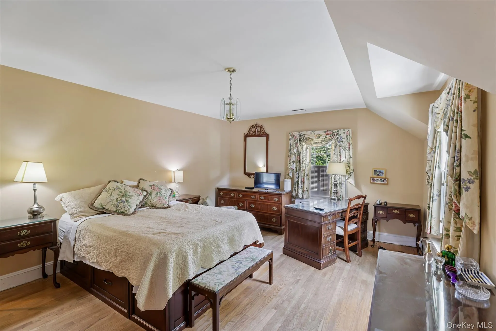 105 Stewart Avenue, Hempstead, NY, 4 Bedrooms Bedrooms, 8 Rooms Rooms,1 BathroomBathrooms,Residential,For Rent,Stewart,0,KEY1016911 105 Stewart Avenue, Hempstead, NY, 4 Bedrooms Bedrooms, 8 Rooms Rooms,1 BathroomBathrooms,Residential,For Rent,Stewart,0,KEY1016911