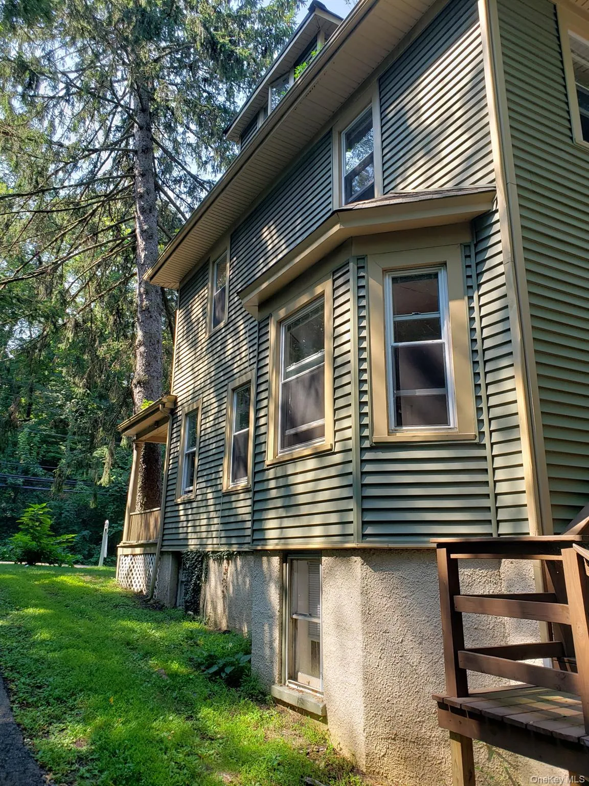 149 Fort Salonga Road, Huntington, NY, 4 Bedrooms Bedrooms, 7 Rooms Rooms,3 BathroomsBathrooms,Residential Lease,For Rent,Fort Salonga,0,1016913 149 Fort Salonga Road, Huntington, NY, 4 Bedrooms Bedrooms, 7 Rooms Rooms,3 BathroomsBathrooms,Residential Lease,For Rent,Fort Salonga,0,1016913