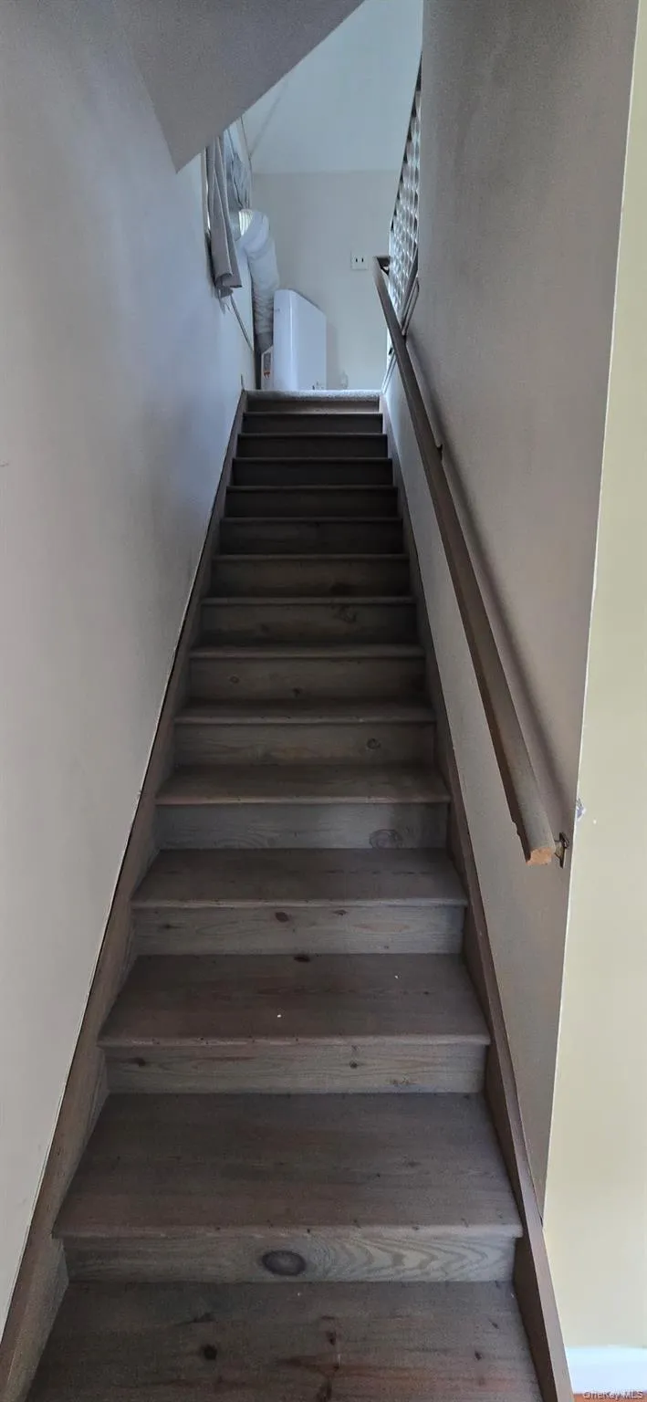 149 Fort Salonga Road, Huntington, NY, 4 Bedrooms Bedrooms, 7 Rooms Rooms,3 BathroomsBathrooms,Residential Lease,For Rent,Fort Salonga,0,1016913 149 Fort Salonga Road, Huntington, NY, 4 Bedrooms Bedrooms, 7 Rooms Rooms,3 BathroomsBathrooms,Residential Lease,For Rent,Fort Salonga,0,1016913