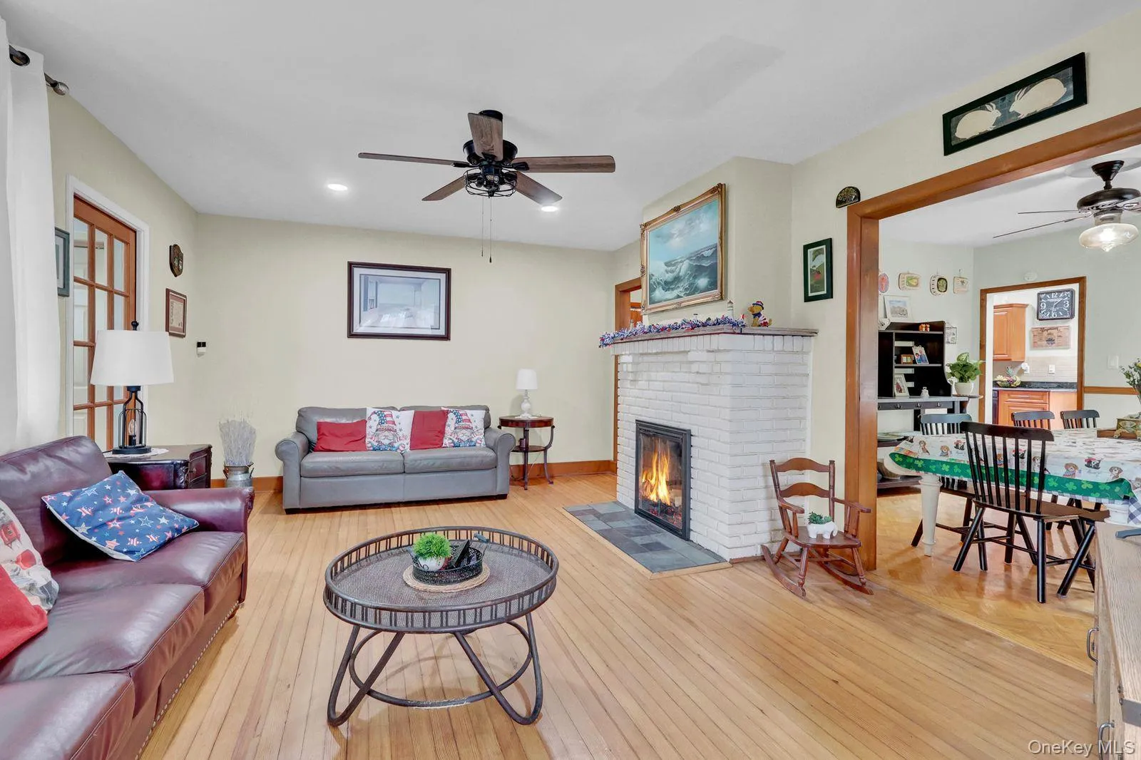 Livingroom into formal dining roomhardwood floors Livingroom into formal dining roomhardwood floors