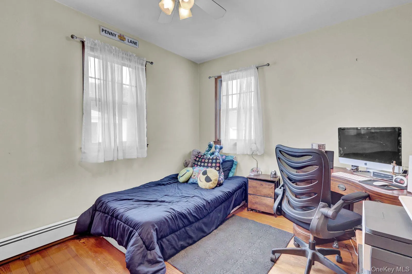 2nd Bedroom/ Office9'5 x 11'5 2nd Bedroom/ Office9'5 x 11'5