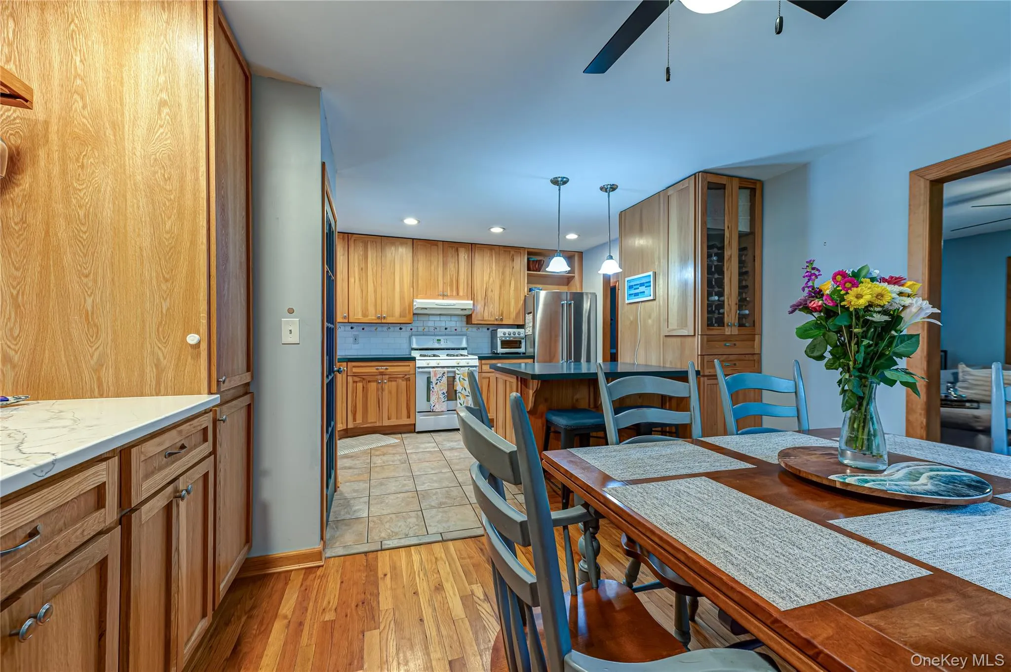 23 Oak Street, Brookhaven, NY, 3 Bedrooms Bedrooms, 7 Rooms Rooms,1 BathroomBathrooms,Residential,For Rent,Oak,0,KEY1016920 23 Oak Street, Brookhaven, NY, 3 Bedrooms Bedrooms, 7 Rooms Rooms,1 BathroomBathrooms,Residential,For Rent,Oak,0,KEY1016920