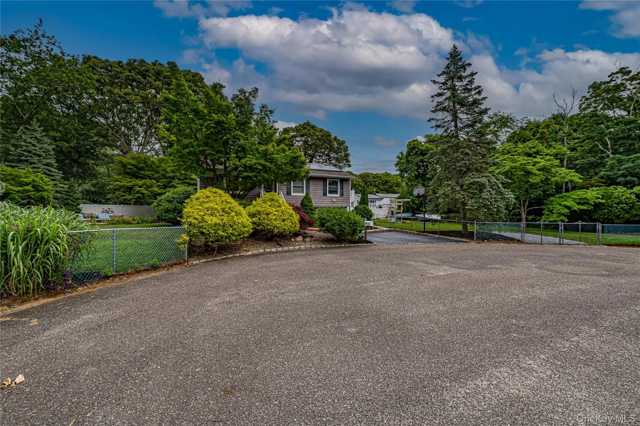 23 Oak Street, Brookhaven, NY, 3 Bedrooms Bedrooms, 7 Rooms Rooms,1 BathroomBathrooms,Residential,For Rent,Oak,0,KEY1016920 23 Oak Street, Brookhaven, NY, 3 Bedrooms Bedrooms, 7 Rooms Rooms,1 BathroomBathrooms,Residential,For Rent,Oak,0,KEY1016920