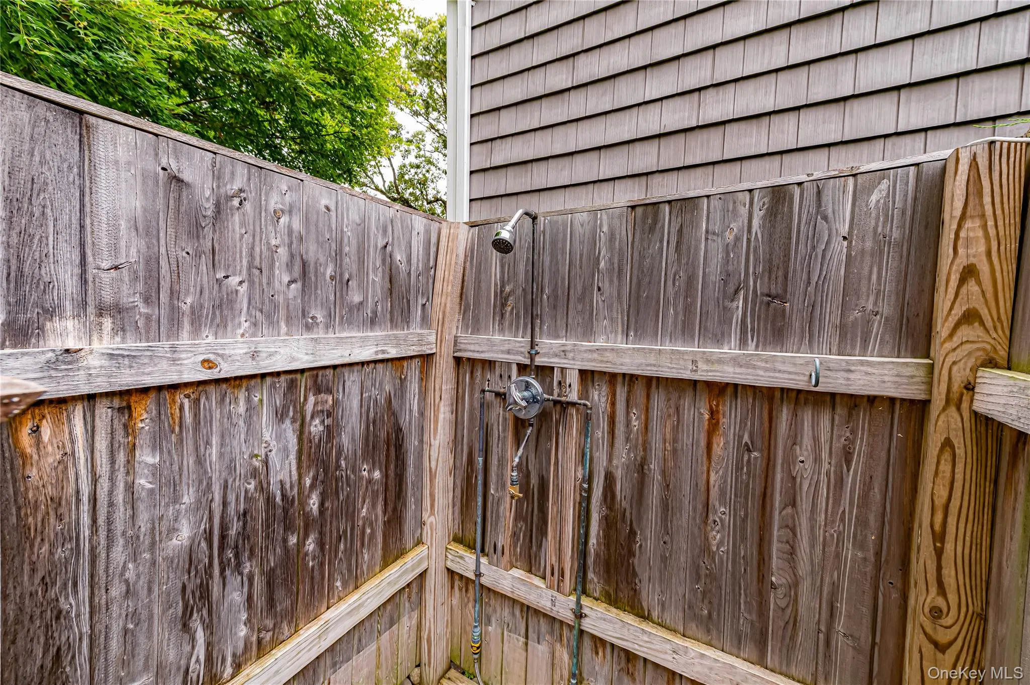 23 Oak Street, Brookhaven, NY, 3 Bedrooms Bedrooms, 7 Rooms Rooms,1 BathroomBathrooms,Residential,For Rent,Oak,0,KEY1016920 23 Oak Street, Brookhaven, NY, 3 Bedrooms Bedrooms, 7 Rooms Rooms,1 BathroomBathrooms,Residential,For Rent,Oak,0,KEY1016920