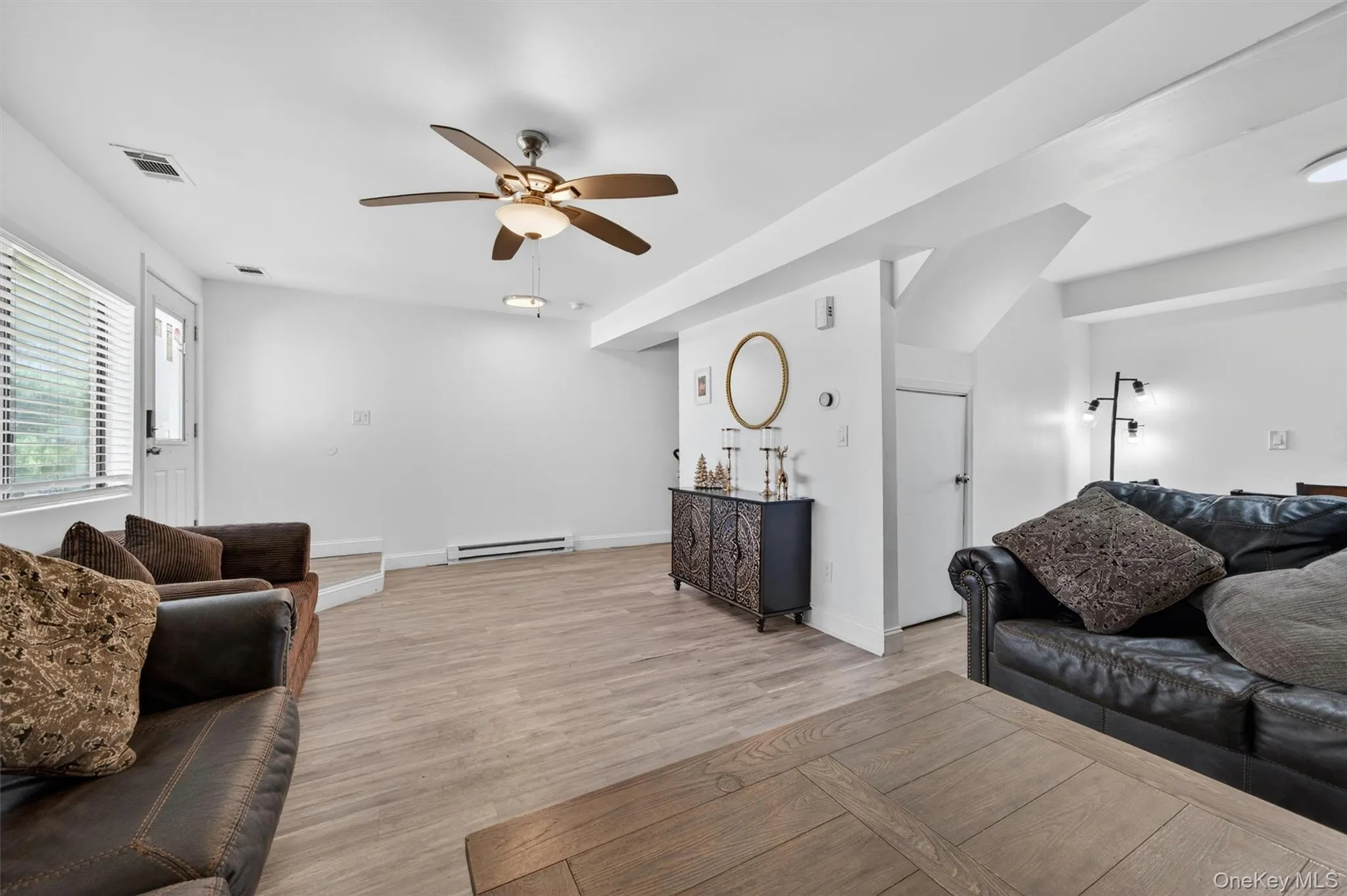 202 Concord Lane, Middletown, NY, 3 Bedrooms Bedrooms, 10 Rooms Rooms,2 BathroomsBathrooms,Residential Lease,For Rent,Concord,0,1016921 202 Concord Lane, Middletown, NY, 3 Bedrooms Bedrooms, 10 Rooms Rooms,2 BathroomsBathrooms,Residential Lease,For Rent,Concord,0,1016921