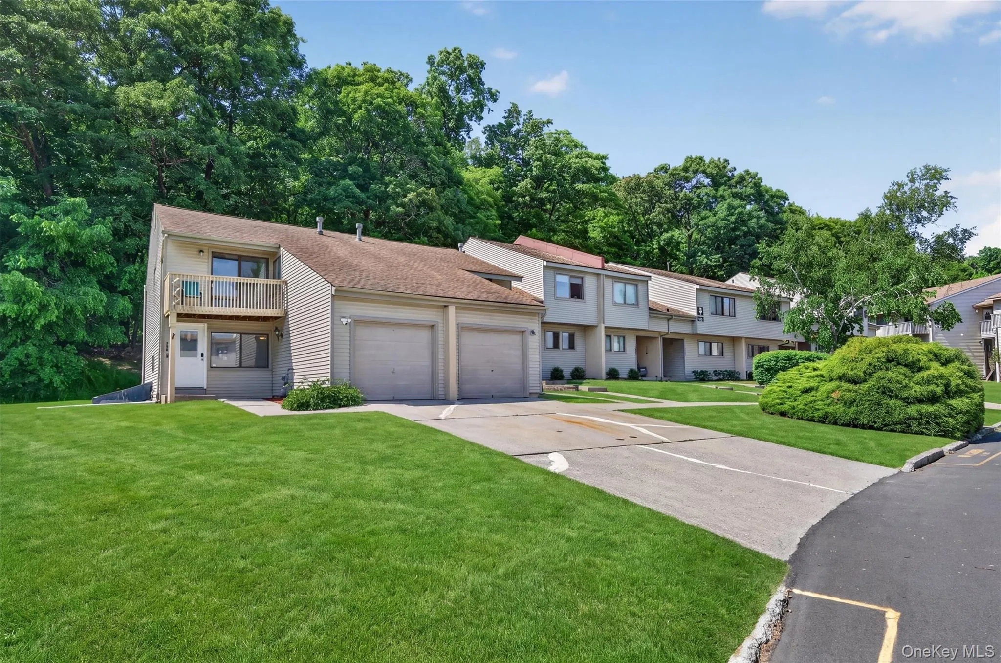 202 Concord Lane, Middletown, NY, 3 Bedrooms Bedrooms, 10 Rooms Rooms,2 BathroomsBathrooms,Residential Lease,For Rent,Concord,0,1016921 202 Concord Lane, Middletown, NY, 3 Bedrooms Bedrooms, 10 Rooms Rooms,2 BathroomsBathrooms,Residential Lease,For Rent,Concord,0,1016921