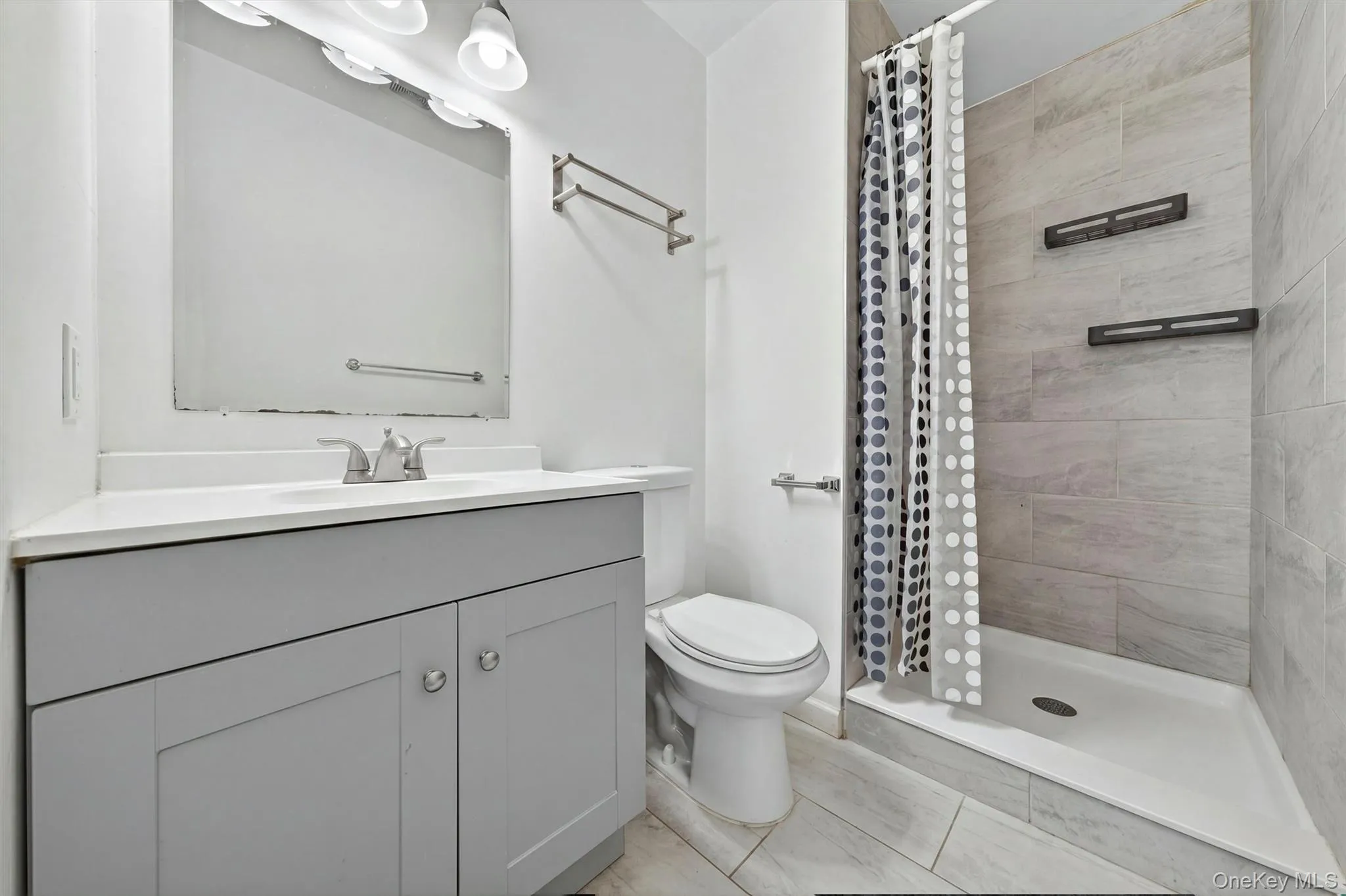 202 Concord Lane, Middletown, NY, 3 Bedrooms Bedrooms, 10 Rooms Rooms,2 BathroomsBathrooms,Residential Lease,For Rent,Concord,0,1016921 202 Concord Lane, Middletown, NY, 3 Bedrooms Bedrooms, 10 Rooms Rooms,2 BathroomsBathrooms,Residential Lease,For Rent,Concord,0,1016921