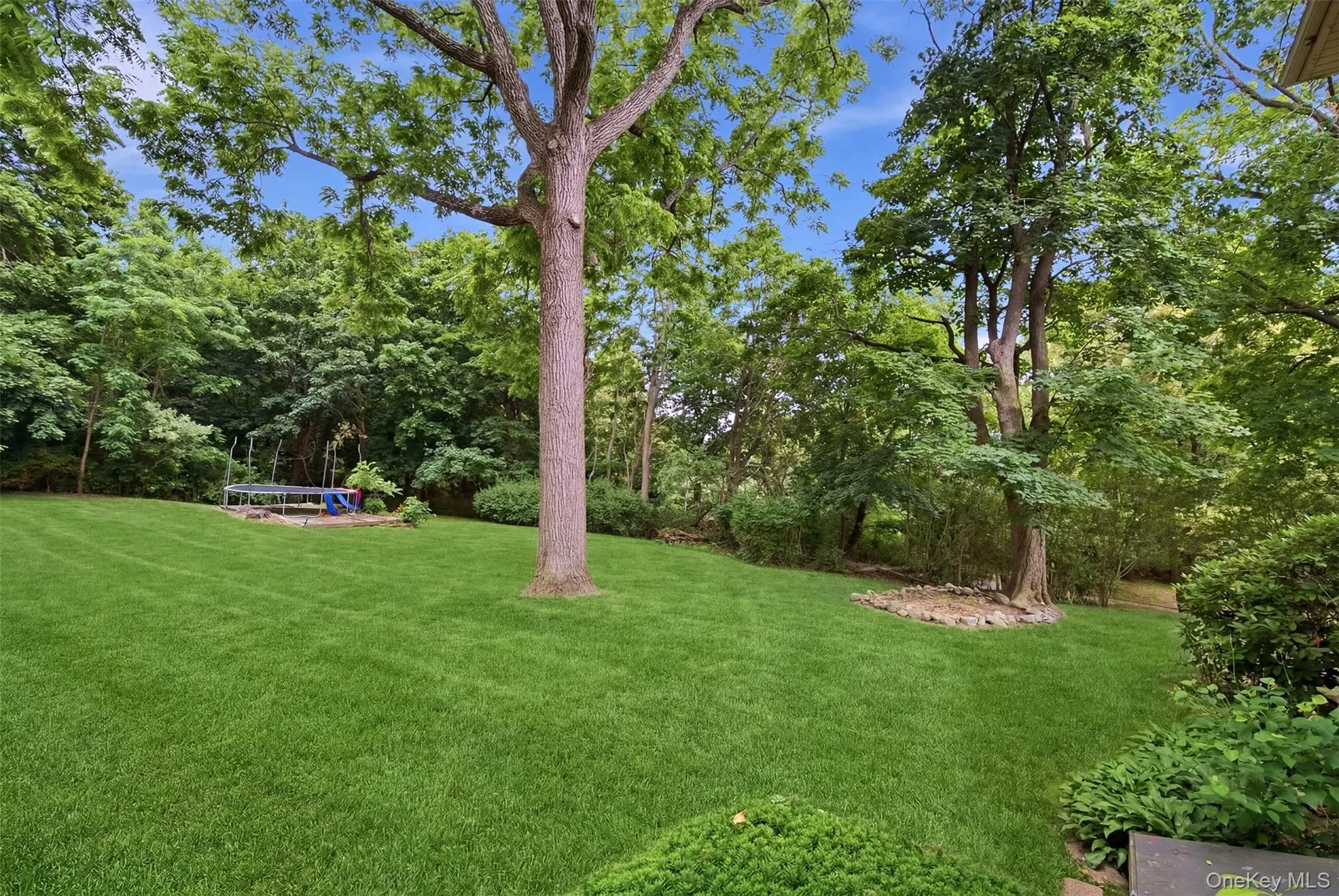 863 Lake Road, Huntington, NY, 5 Bedrooms Bedrooms, 9 Rooms Rooms,2 BathroomsBathrooms,Residential,For Rent,Lake,0,KEY1016926 863 Lake Road, Huntington, NY, 5 Bedrooms Bedrooms, 9 Rooms Rooms,2 BathroomsBathrooms,Residential,For Rent,Lake,0,KEY1016926